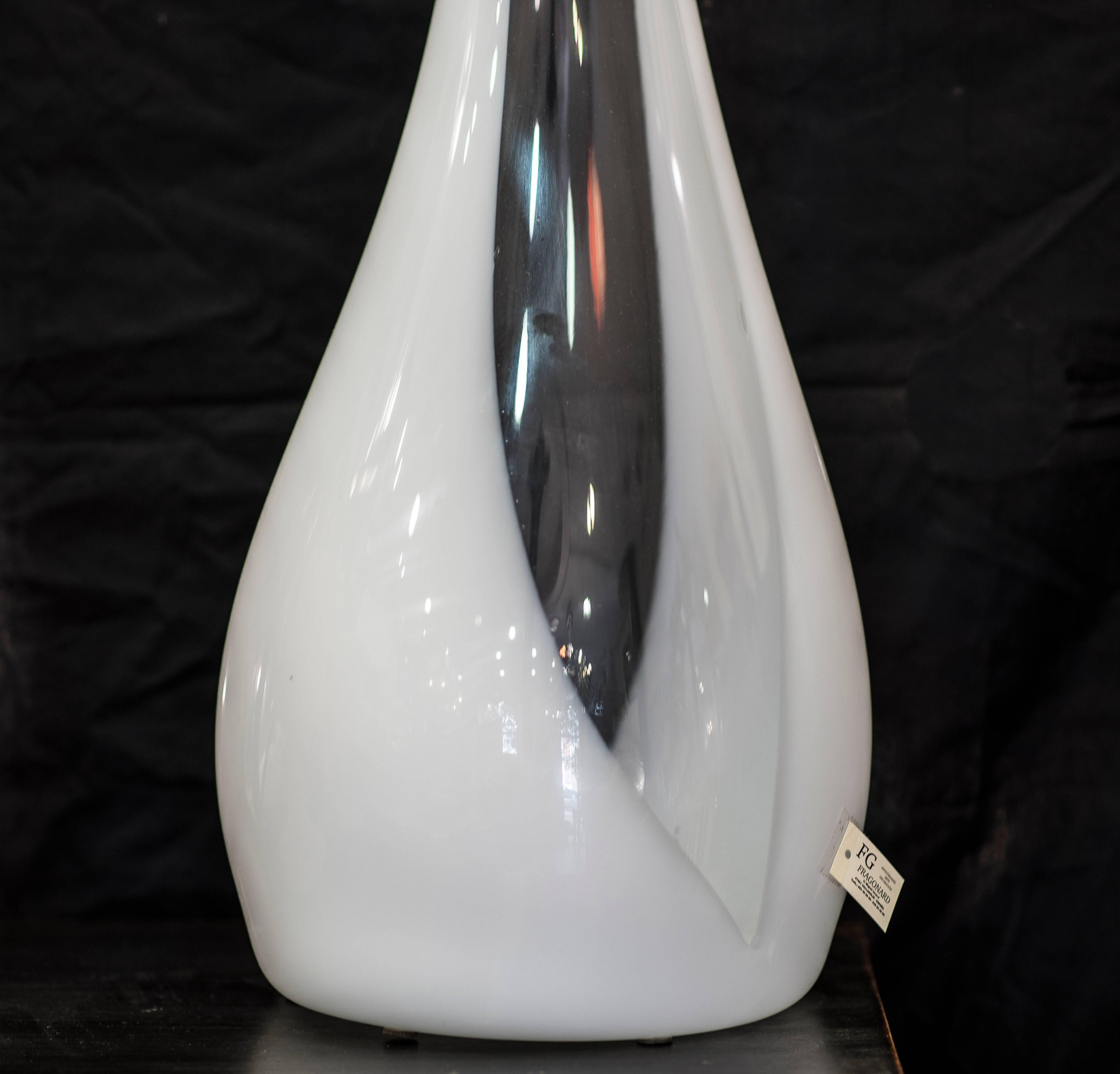 Very fine Mid-Century Murano crystal vase from Italy. White color.