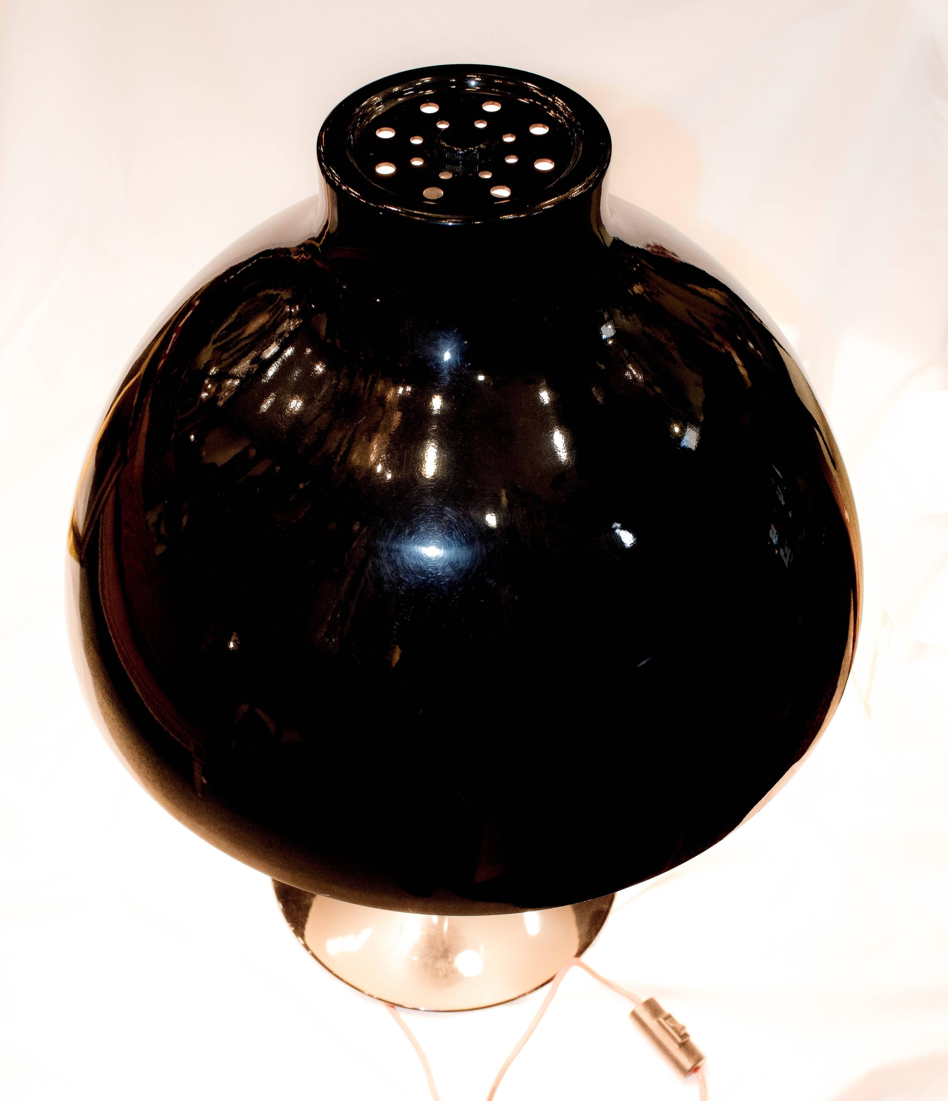 Spanish 20th Century Black Metal Table Lamp For Sale