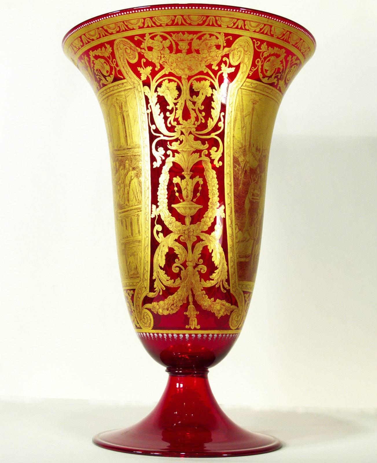 Hand-Crafted Early 20th Century Venetian Ruby Glass Vase with Gold Motifs, circa 1911 For Sale