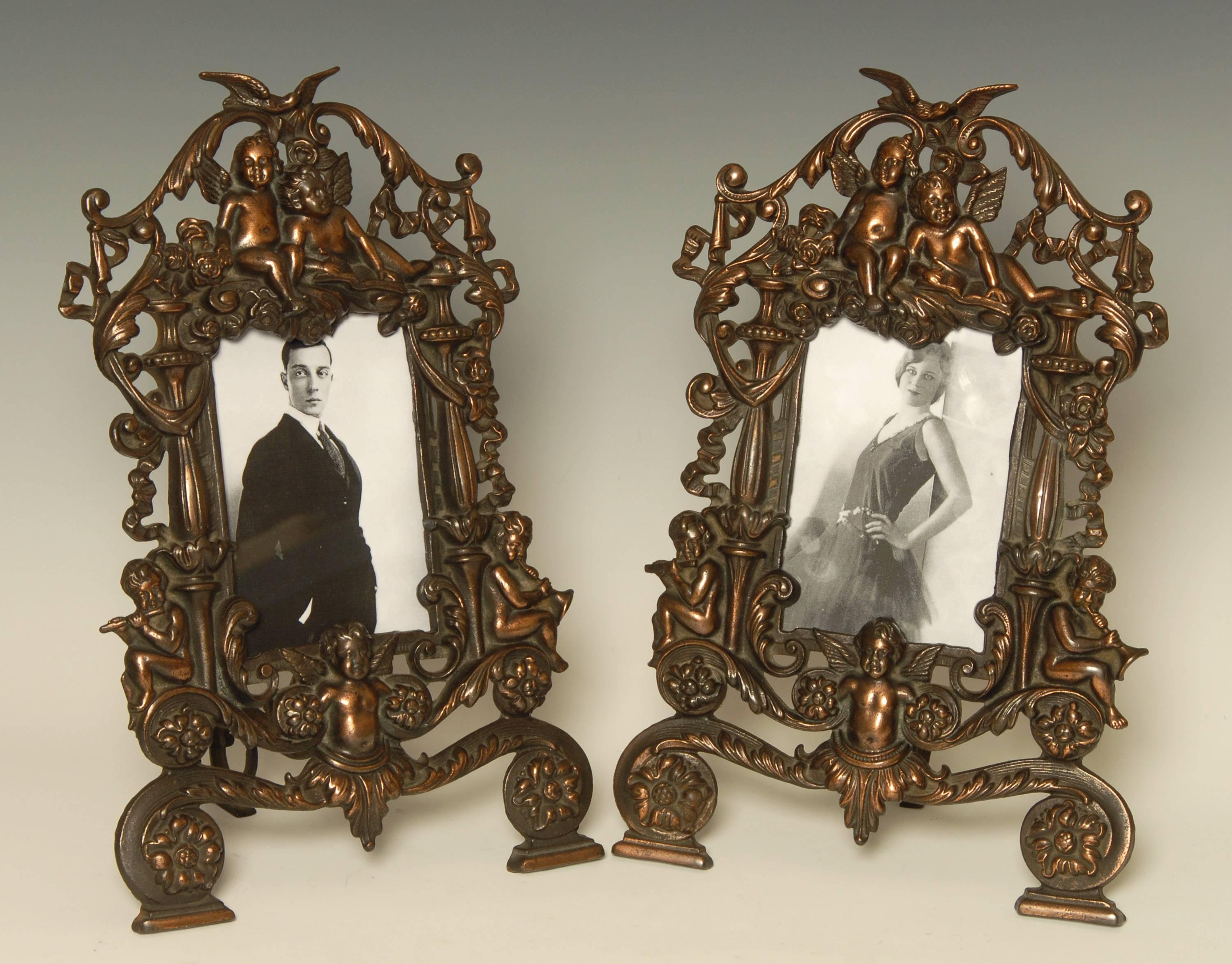 Pair of Victorian Cast Metal Picture Frames In Good Condition In Brighton, GB