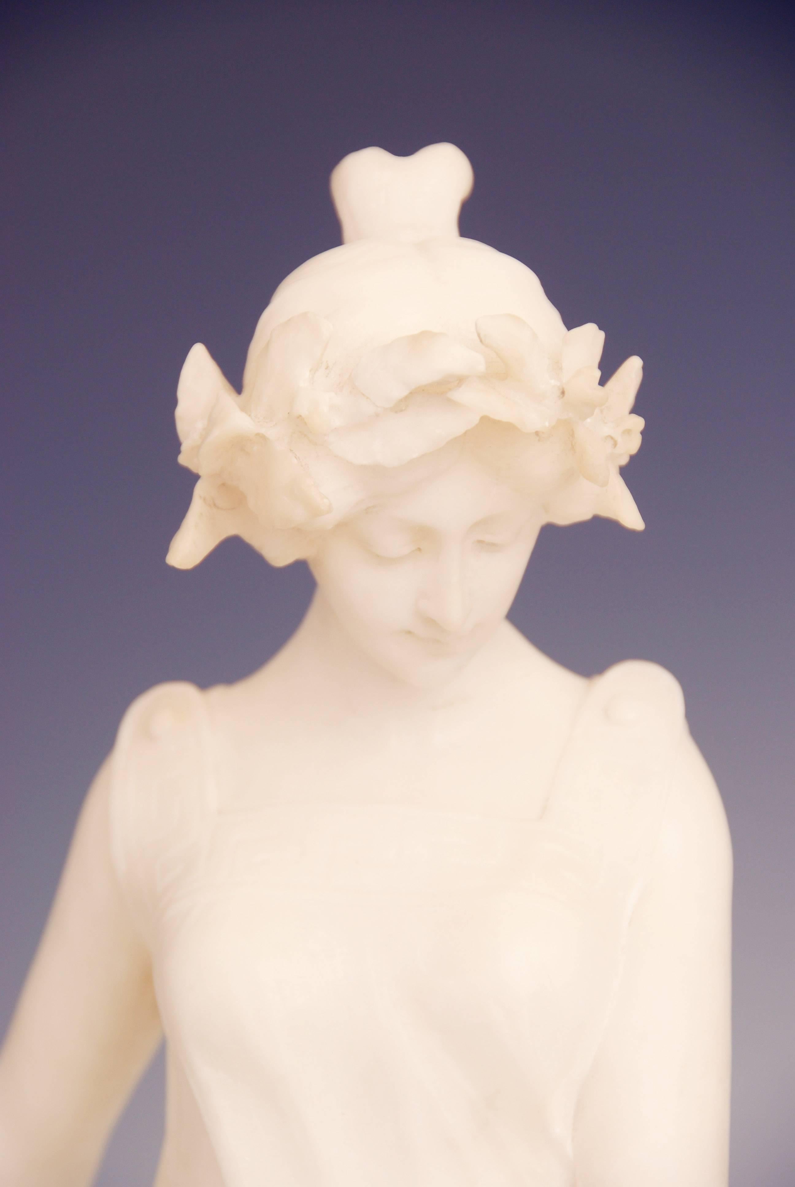 Italian Carved Alabaster Art Nouveau Statue of a Muse Holding a Lyre by Luchini In Fair Condition In Brighton, GB