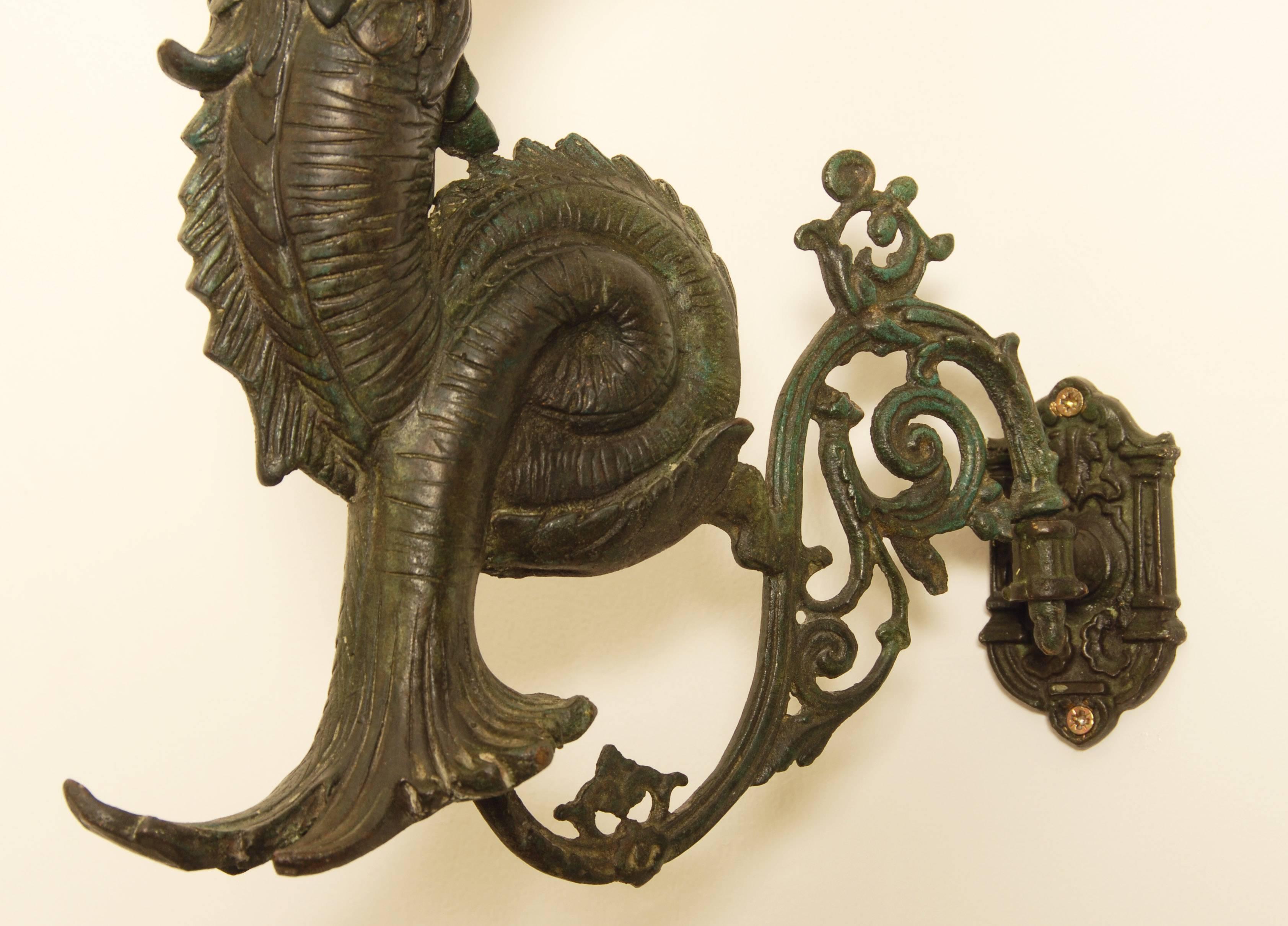 Pair of Bronze Wall Sconces In Good Condition For Sale In Brighton, GB