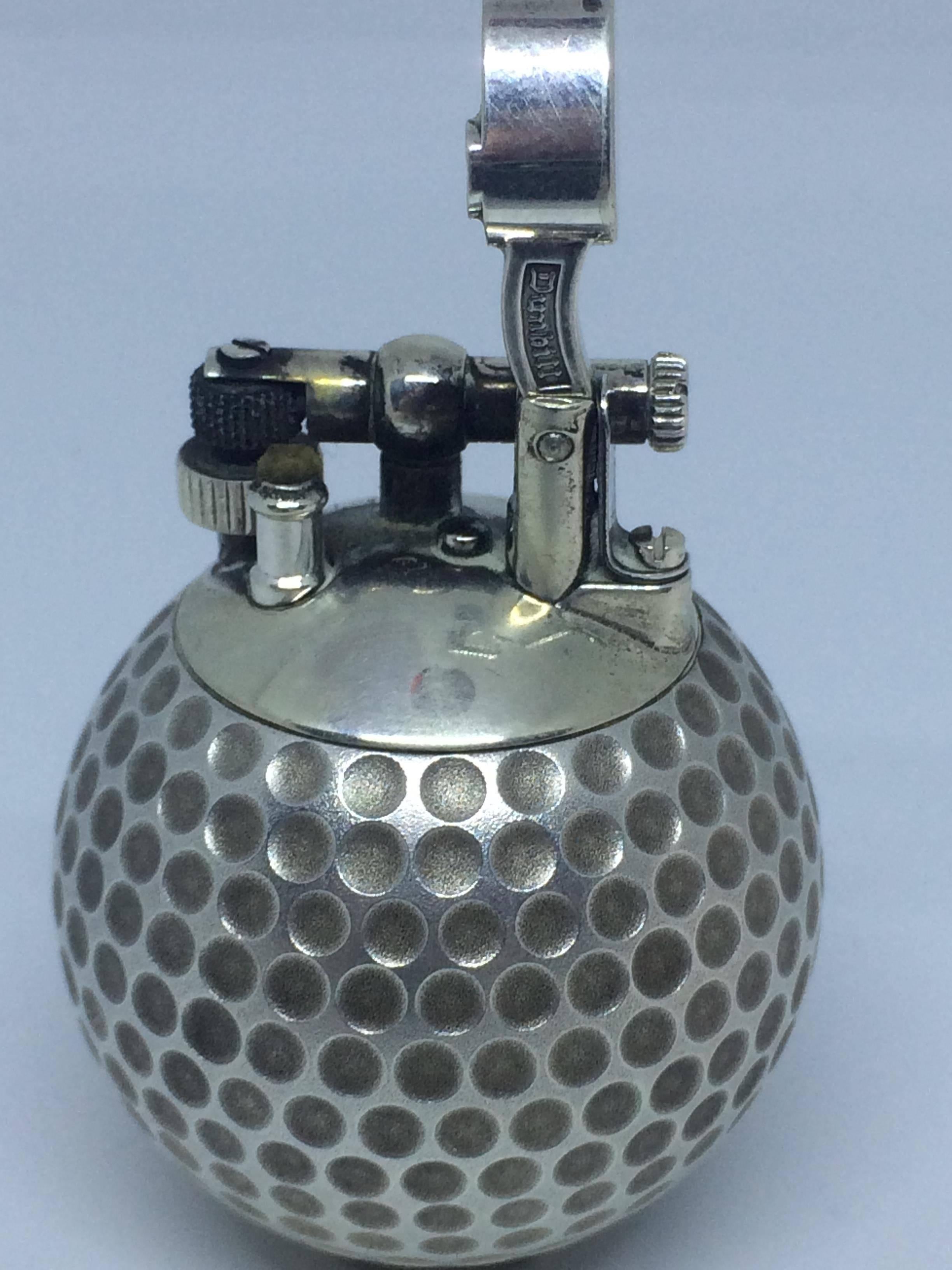 Dunhill Golf Ball Table Lighter In Good Condition For Sale In Gent, BE