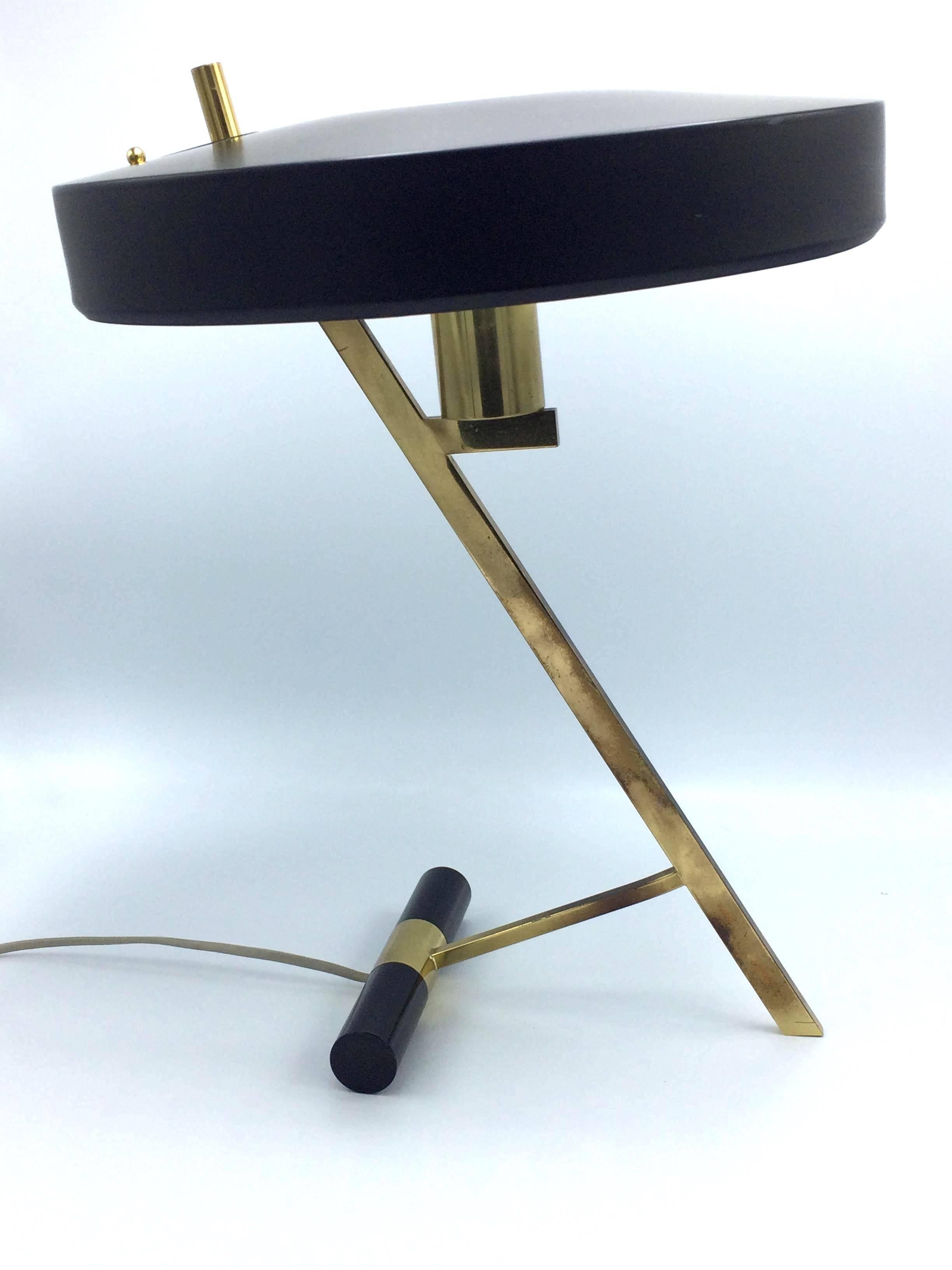 Iconic and timeless midcentury design by Louis Christiaan Kalff for Philips. Original condition.