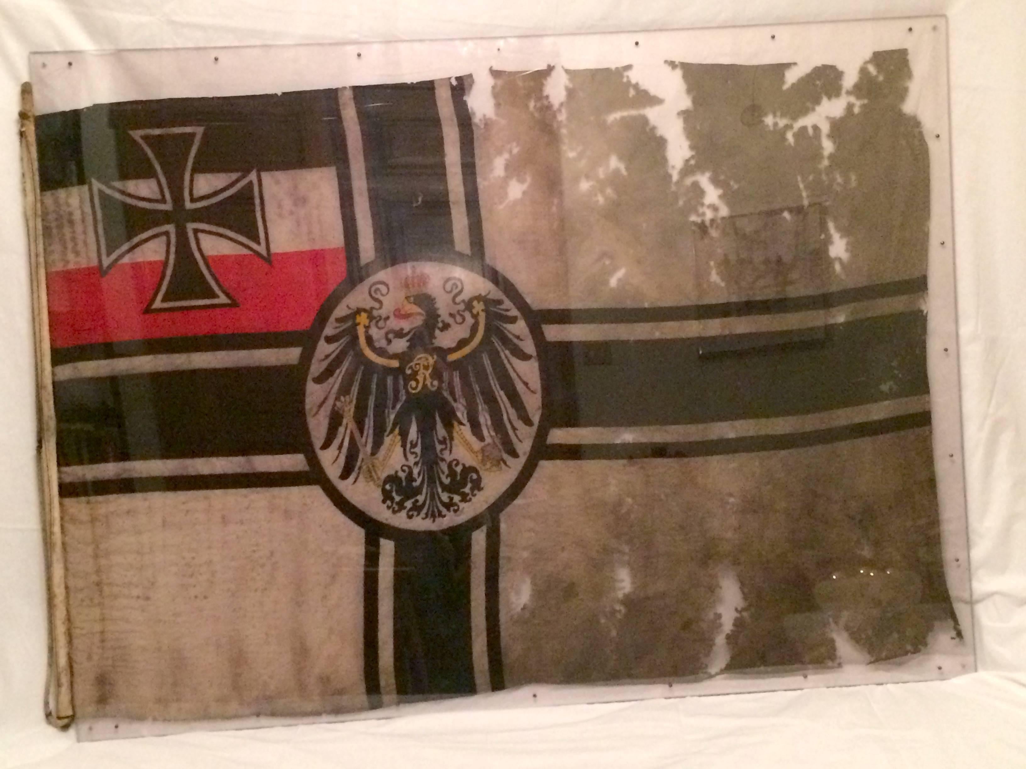 Royal Prussian Navy Warflag, 1914-1918 In Distressed Condition For Sale In Gent, BE