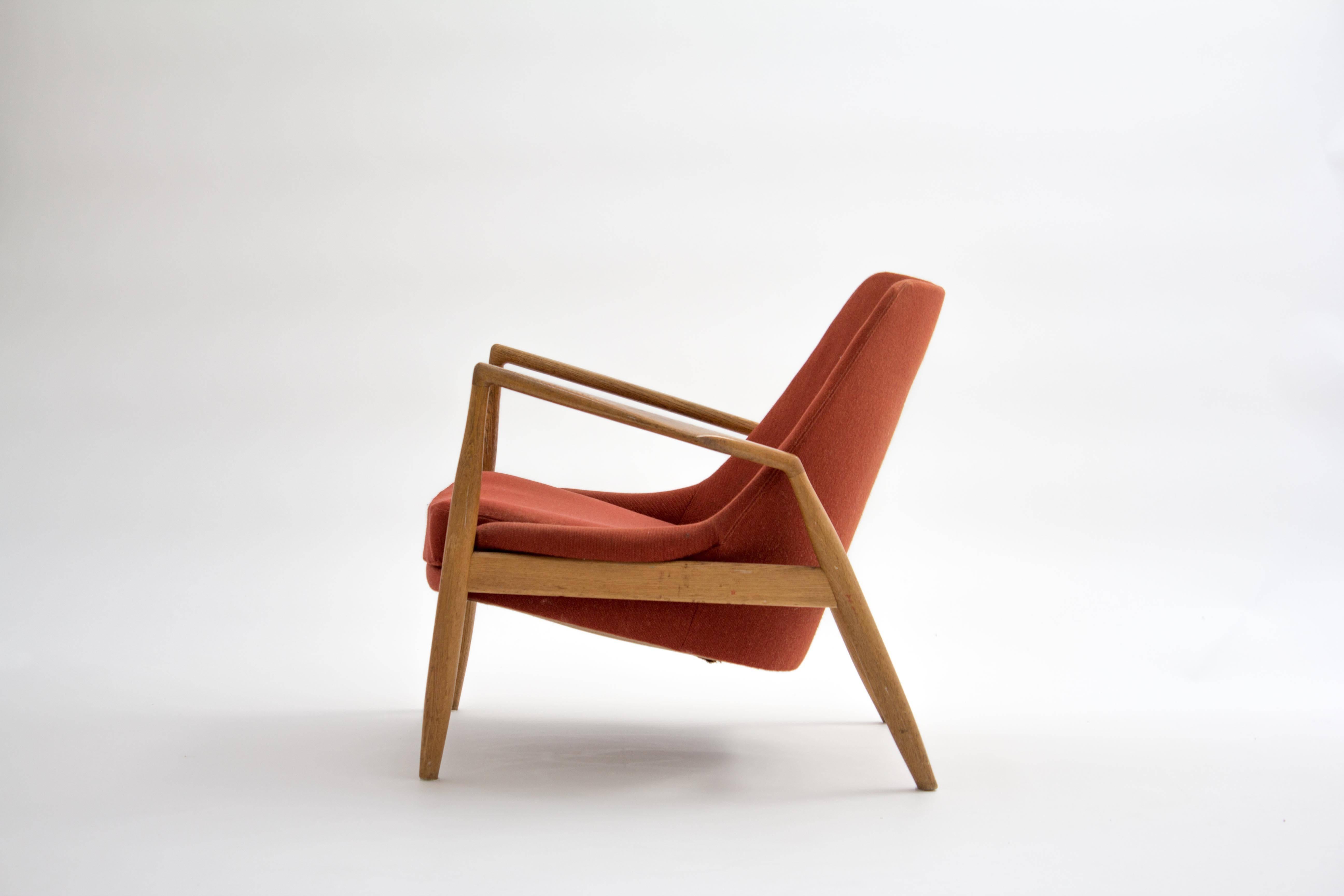 Scandinavian Modern Seal Lounge Chair by Ib Kofod-Larsen, Sweden, 1950s