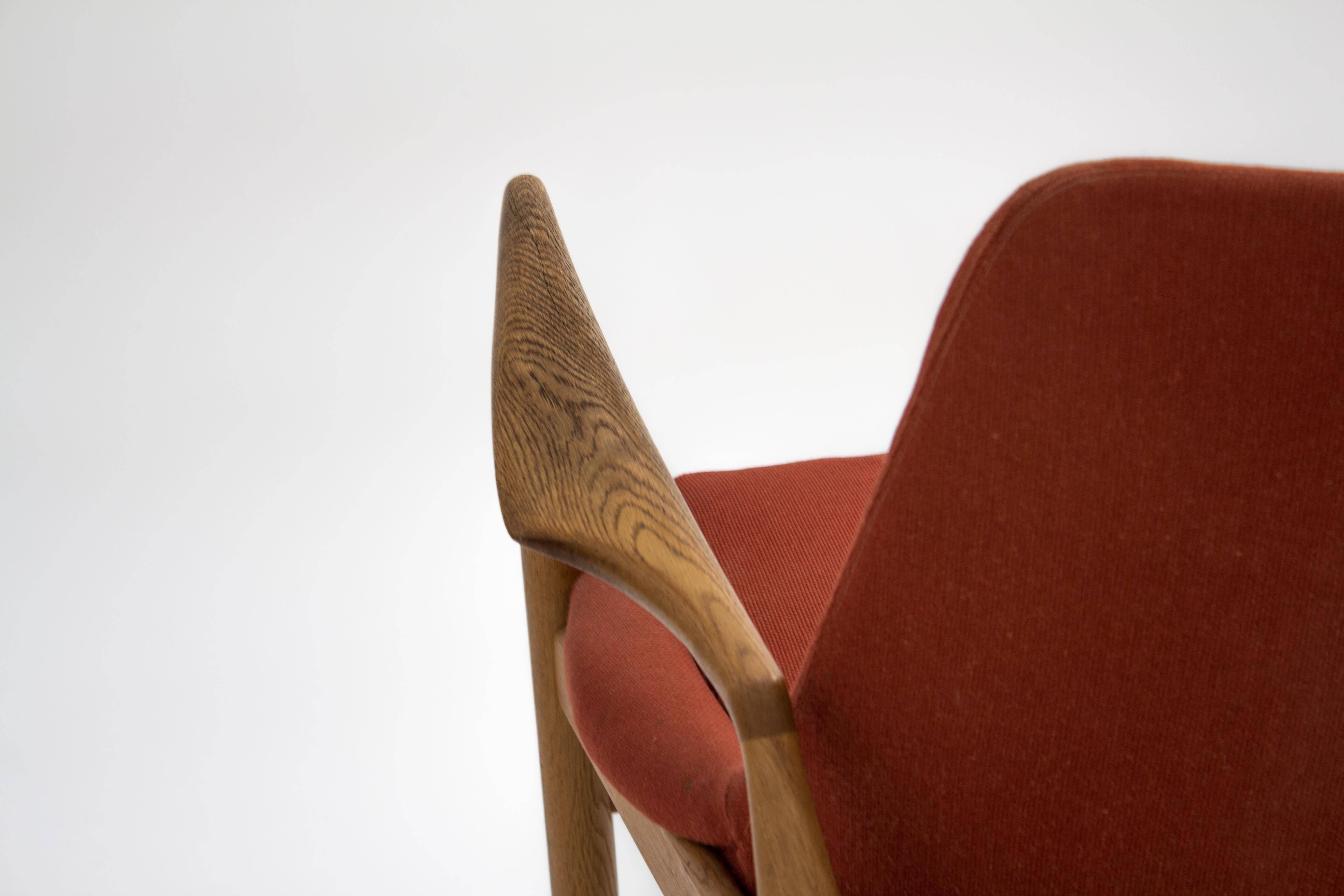 Seal Lounge Chair by Ib Kofod-Larsen, Sweden, 1950s In Fair Condition In Utrecht, NL