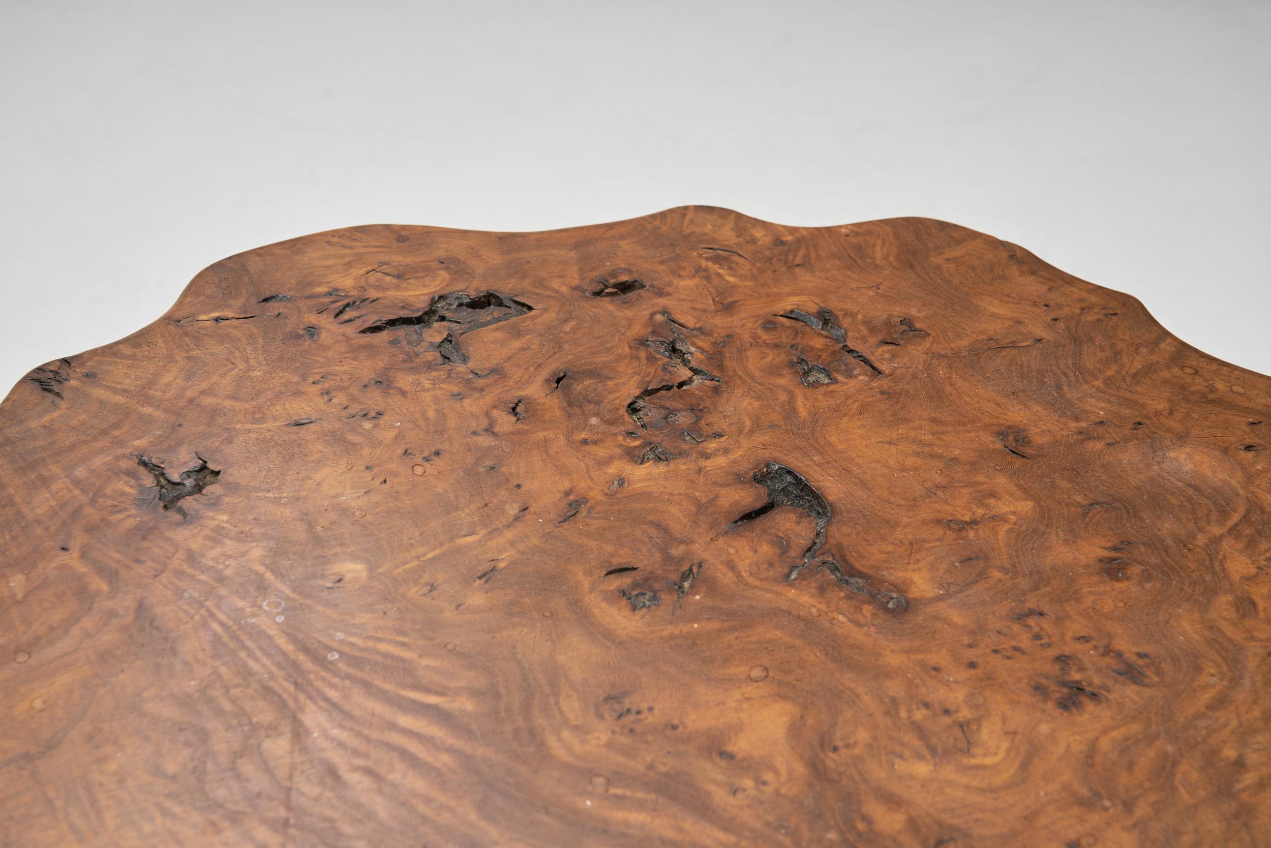 Table basse en orme de style brutaliste, Europe, vers 1960 en vente 2