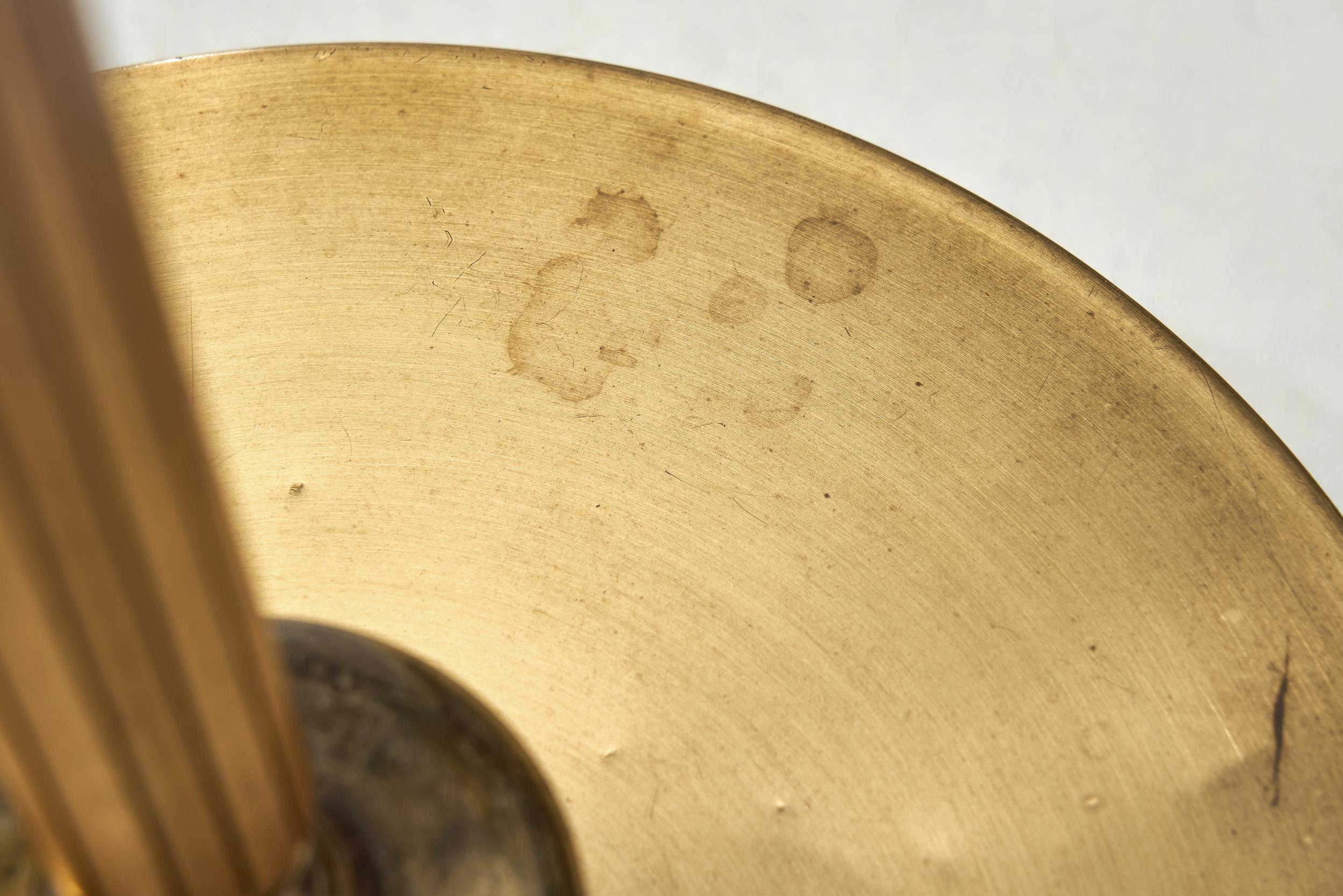 Lámpara de pie de latón y madera de Falkenbergs Belysning, Suecia Mediados del siglo XX en venta 11
