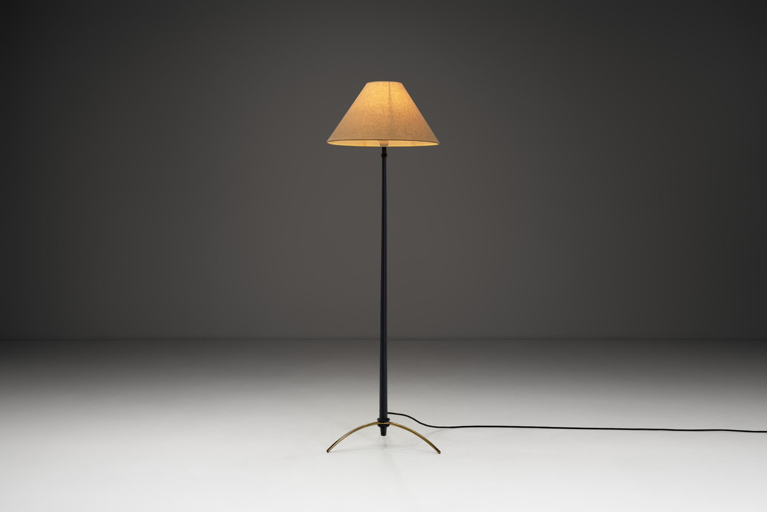 Milieu du XXe siècle Lampadaire Hans-Agne Jakobsson Model No 