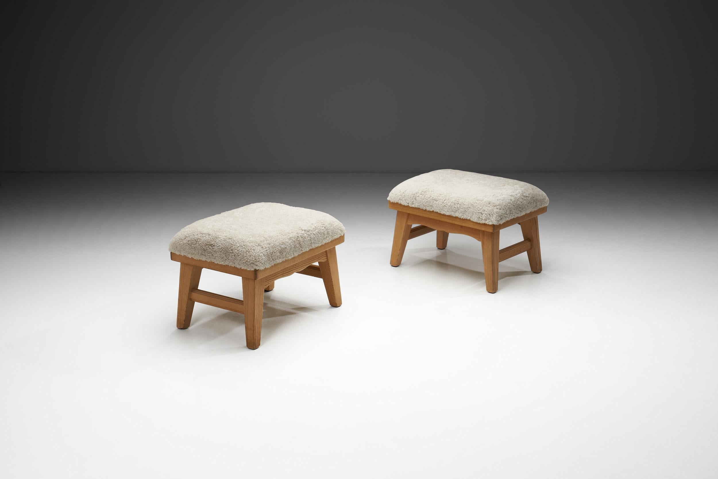 Mid-Century Modern Pair of Stools by Krogenæs with Sheepskin Seats, Norway 20th Century For Sale
