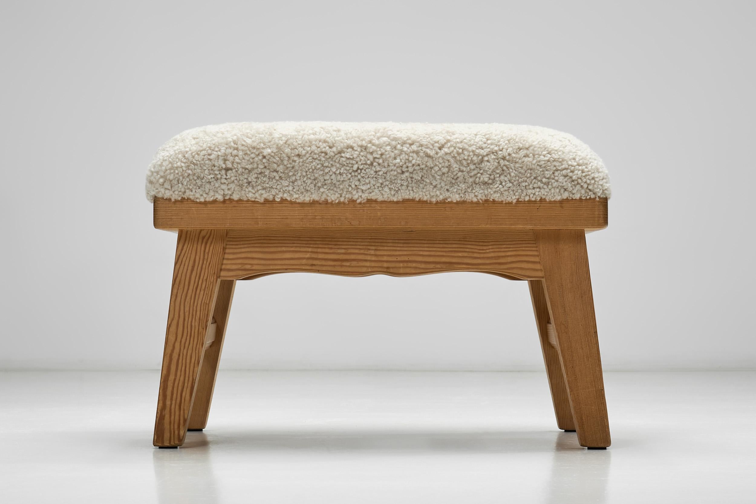 Pair of Stools by Krogenæs with Sheepskin Seats, Norway 20th Century For Sale 7