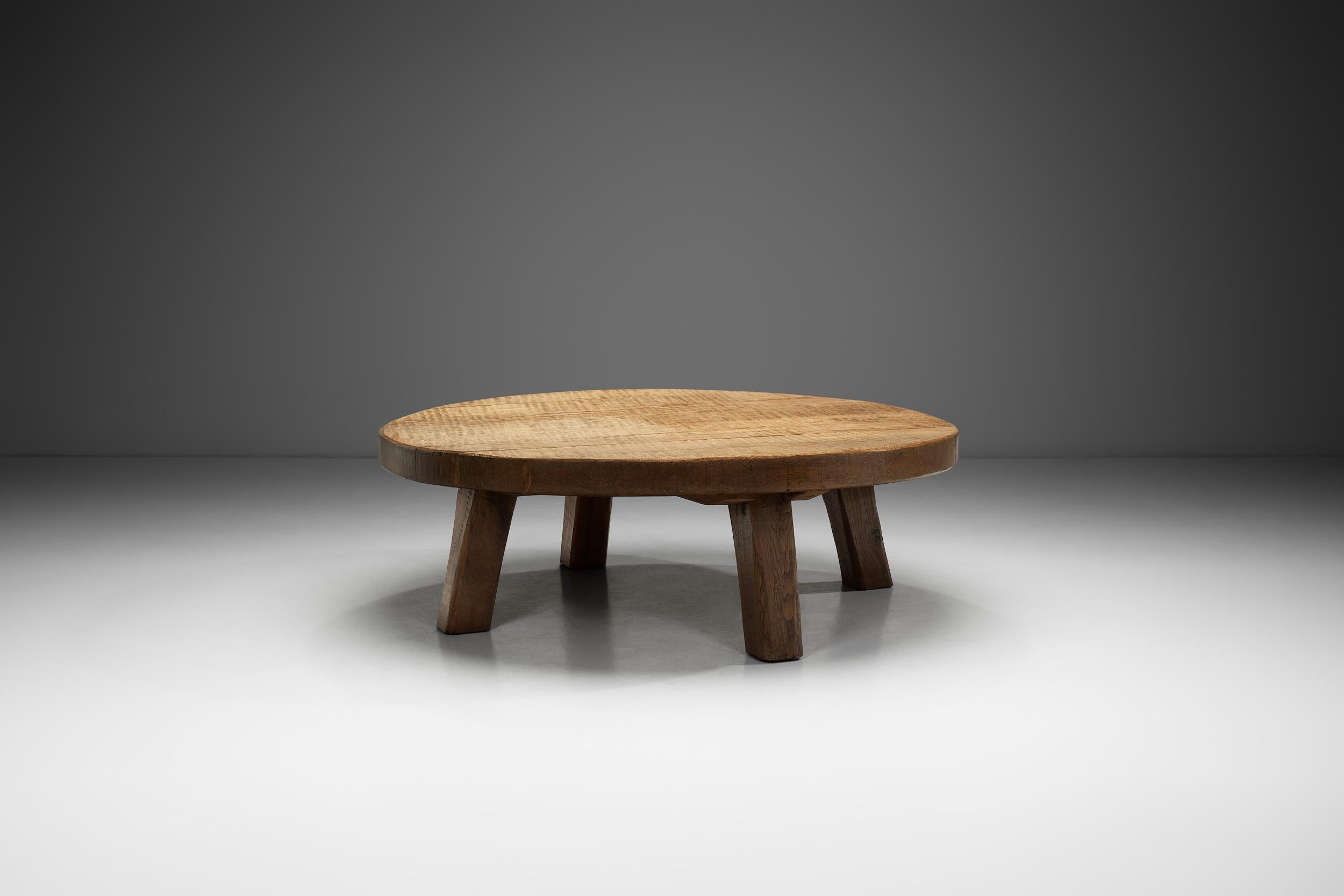 In general, Brutalist furniture, such as this coffee table, stand as a testament to the visual benefits of the marriage of raw aesthetics and functional brilliance.

The movement, rooted in architectural principles, found resonance in furniture,