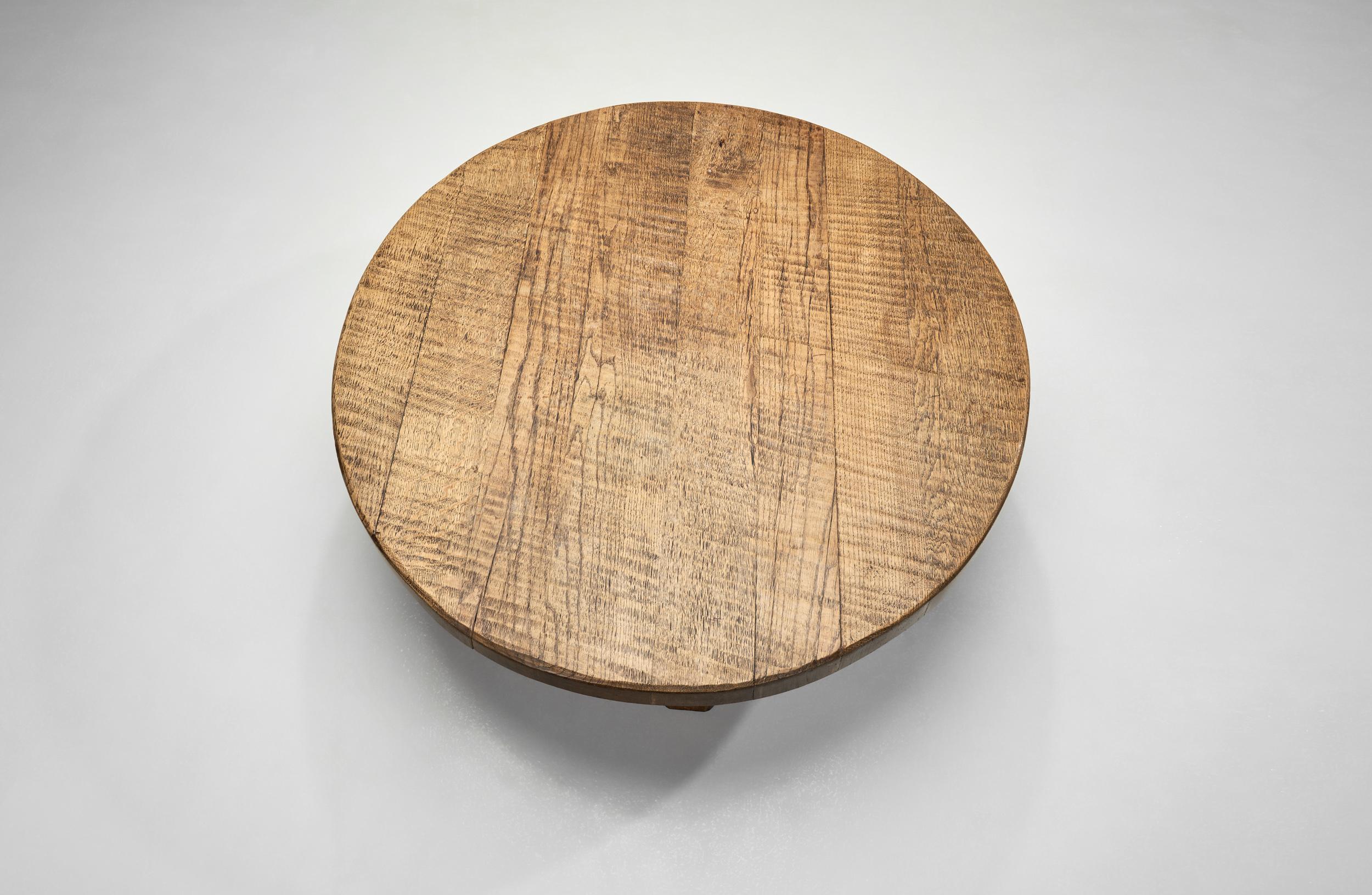 European Brutalist Wooden Coffee Table, Europe second half of the 20th century For Sale 2