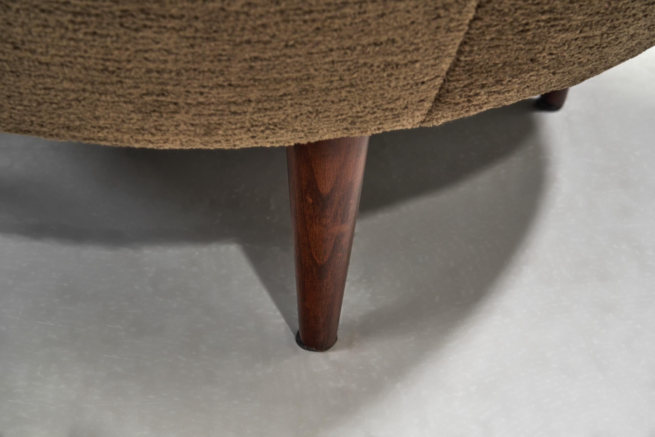 Paire de fauteuils Federico Munari (Attr.) à pieds fuselés, Italie années 1950 en vente 11