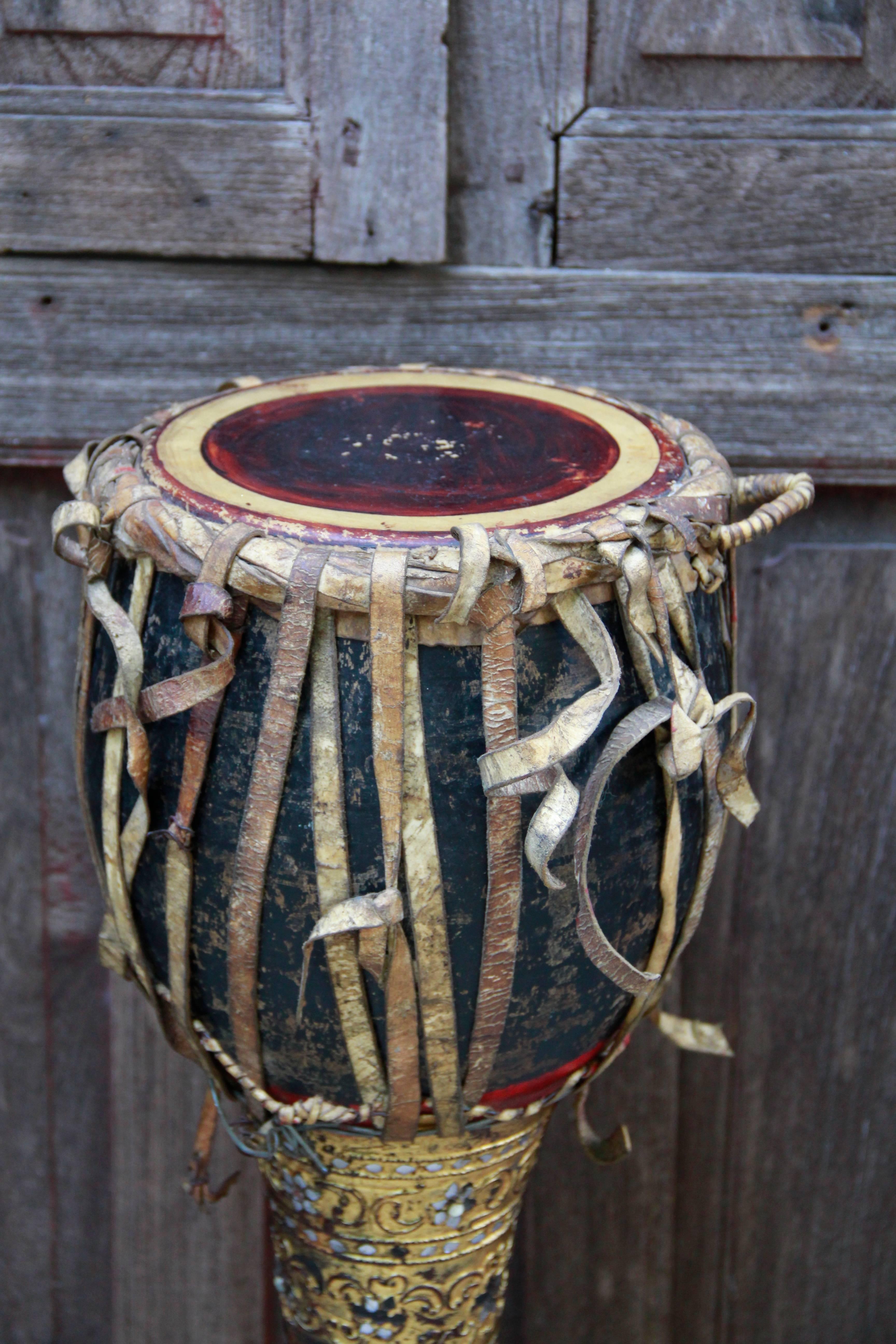 19th Century Gilded Lacquered Teak Burmese Goblet “Ozi” Drum For Sale 2