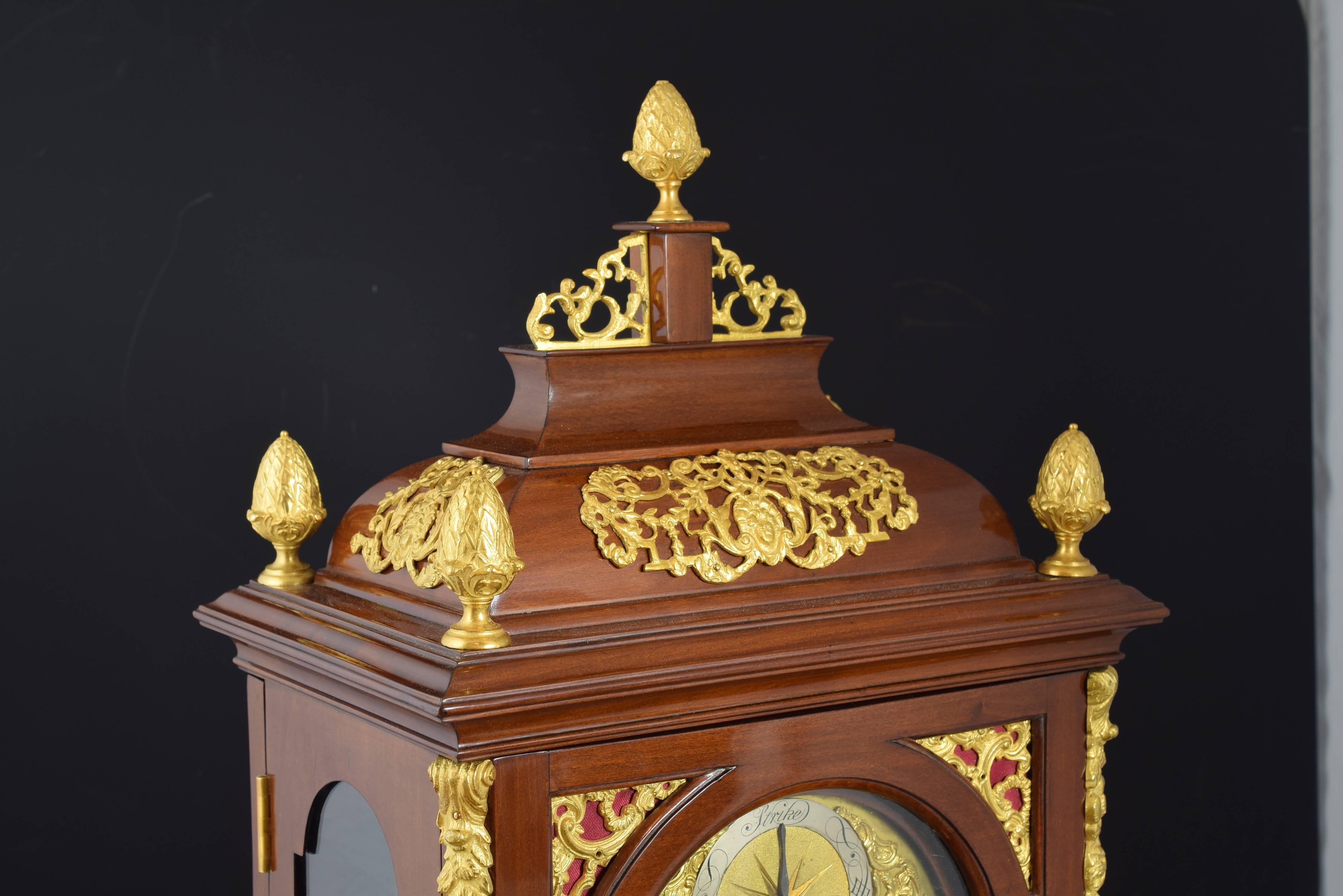 Desktop Bracket Clock, John Drury, London, 1720- 1774 In Excellent Condition In Madrid, ES