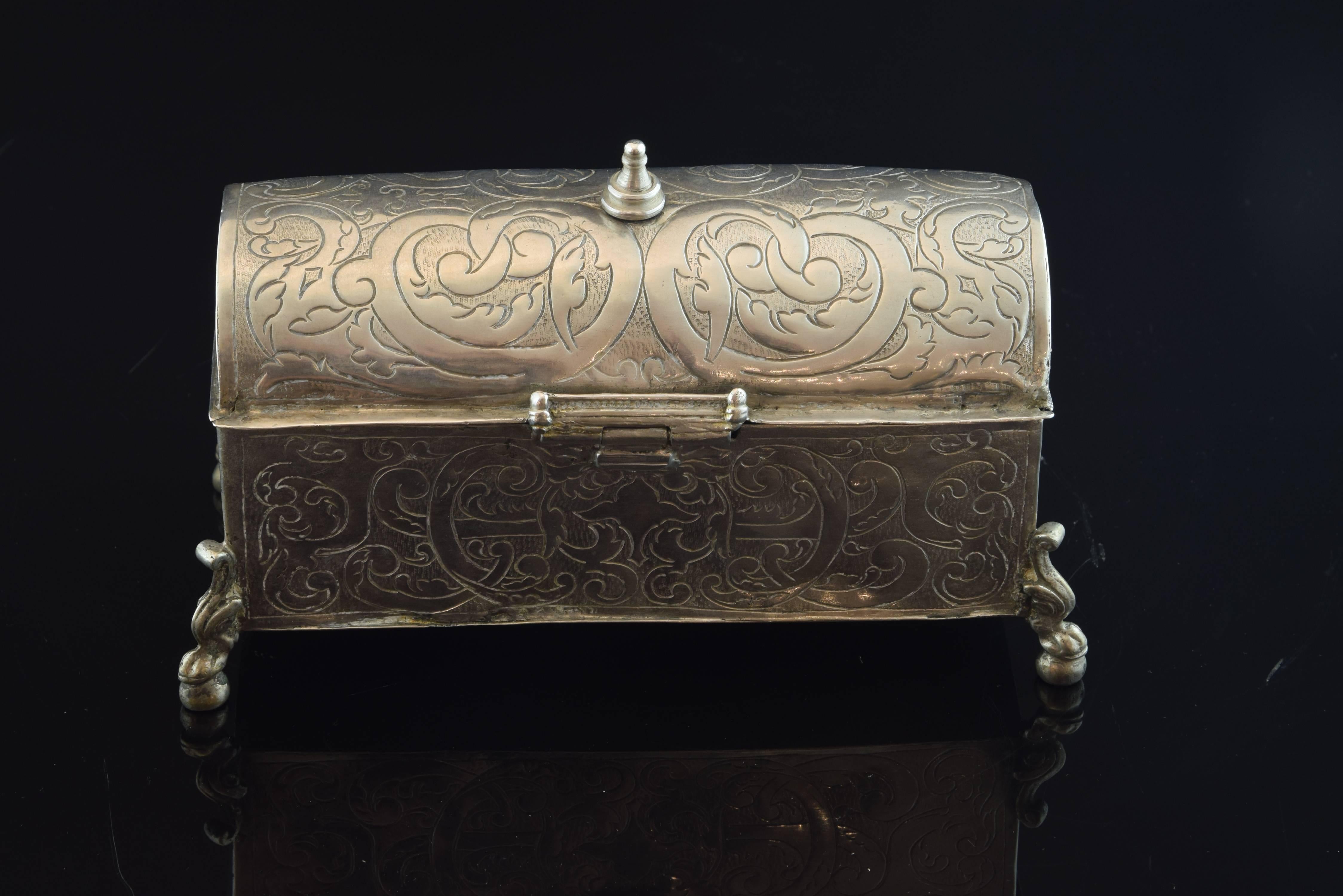 Silver Chest, Basque Country, Spain, 17th Century, 1617 For Sale 3