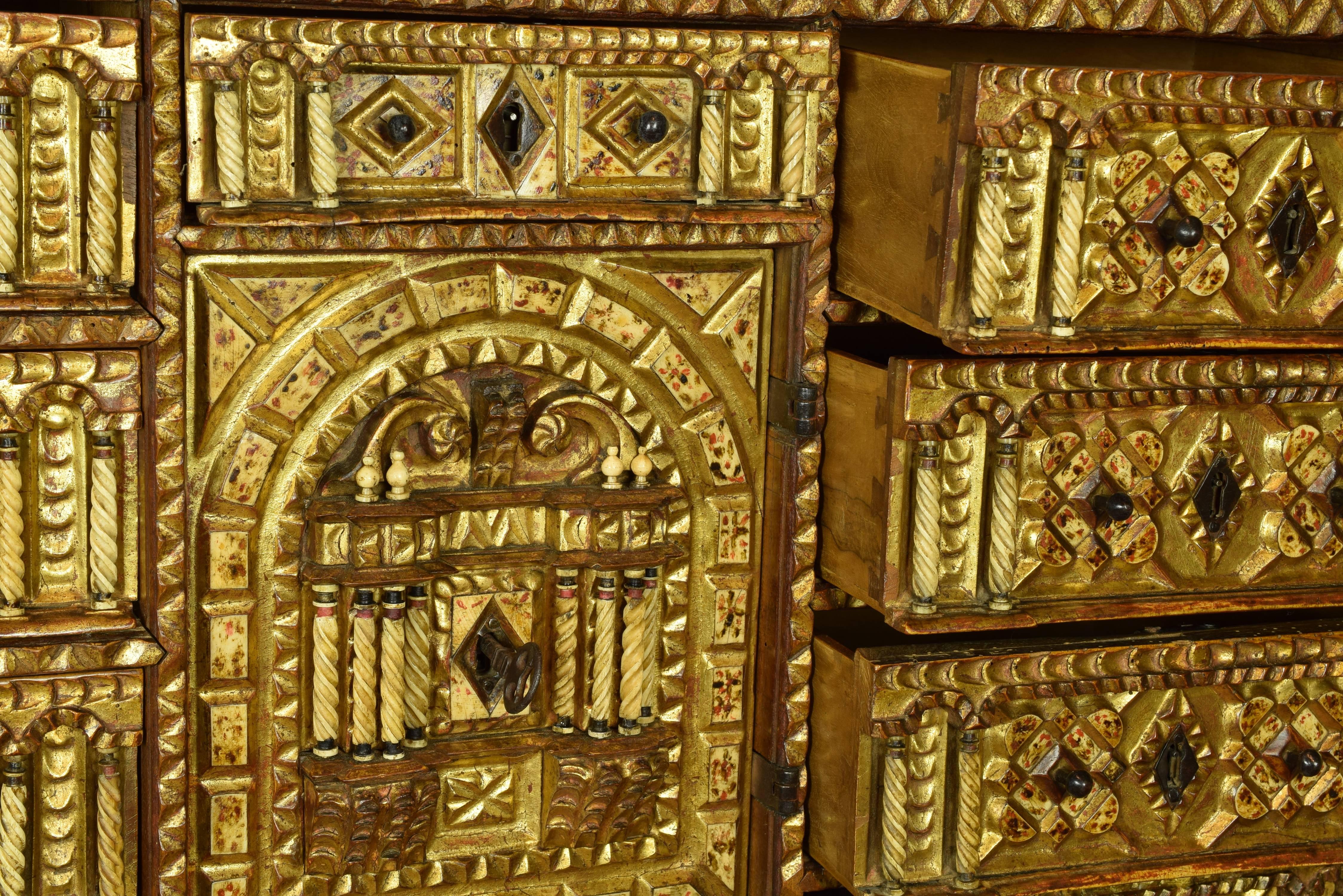 Spanish Cabinet, 17th Century 3