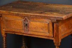Walnut Table with "Lentil" Legs, Probably Guadalajara, Spain, 17th Century