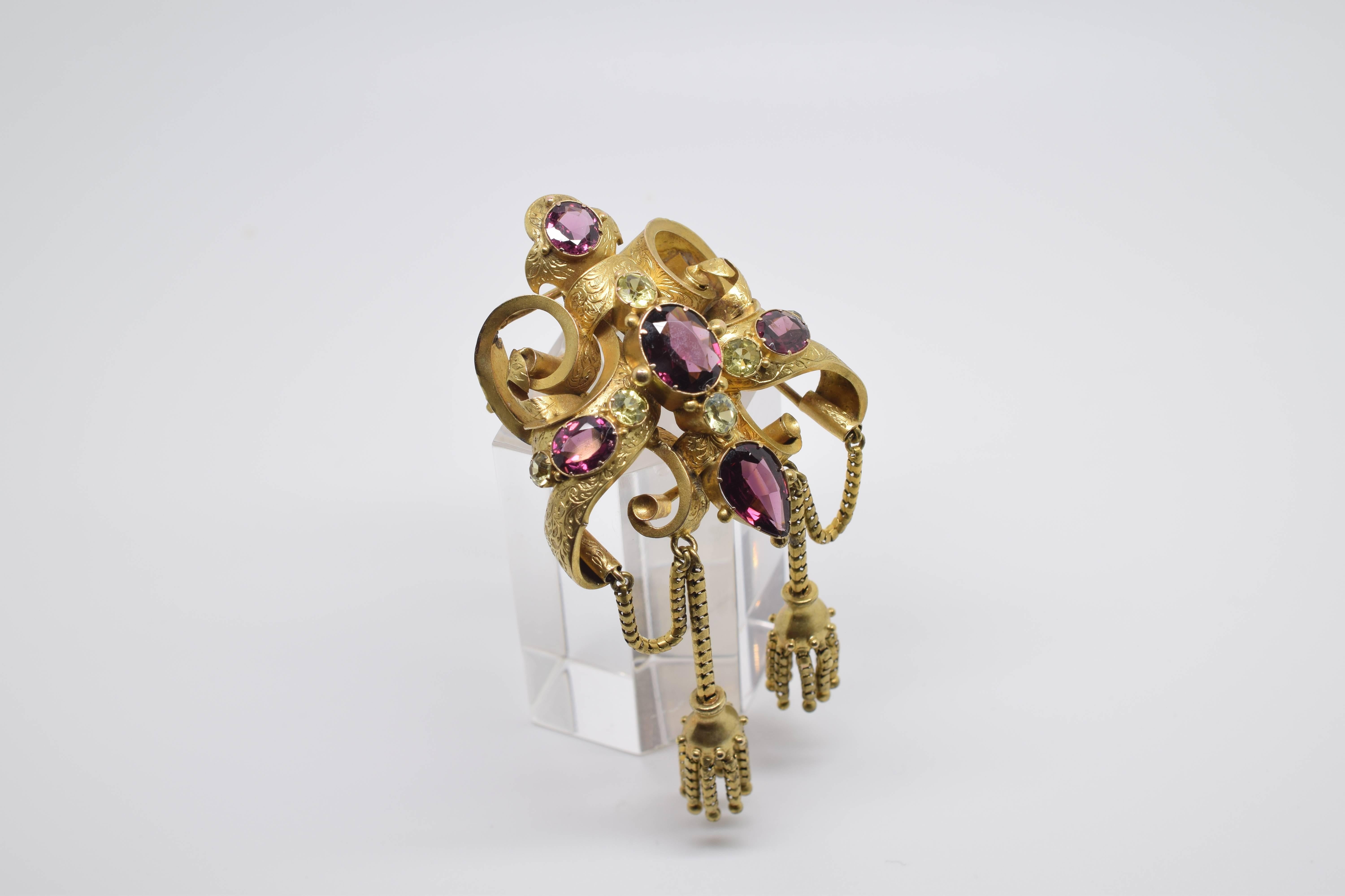 European 18kt Gold Brooch with Garnets, Possibly, 19th Century For Sale