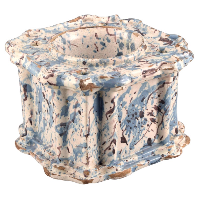 Marbled Ceramic Inkwell, Possibly Talavera, Spain, 17th Century For Sale
