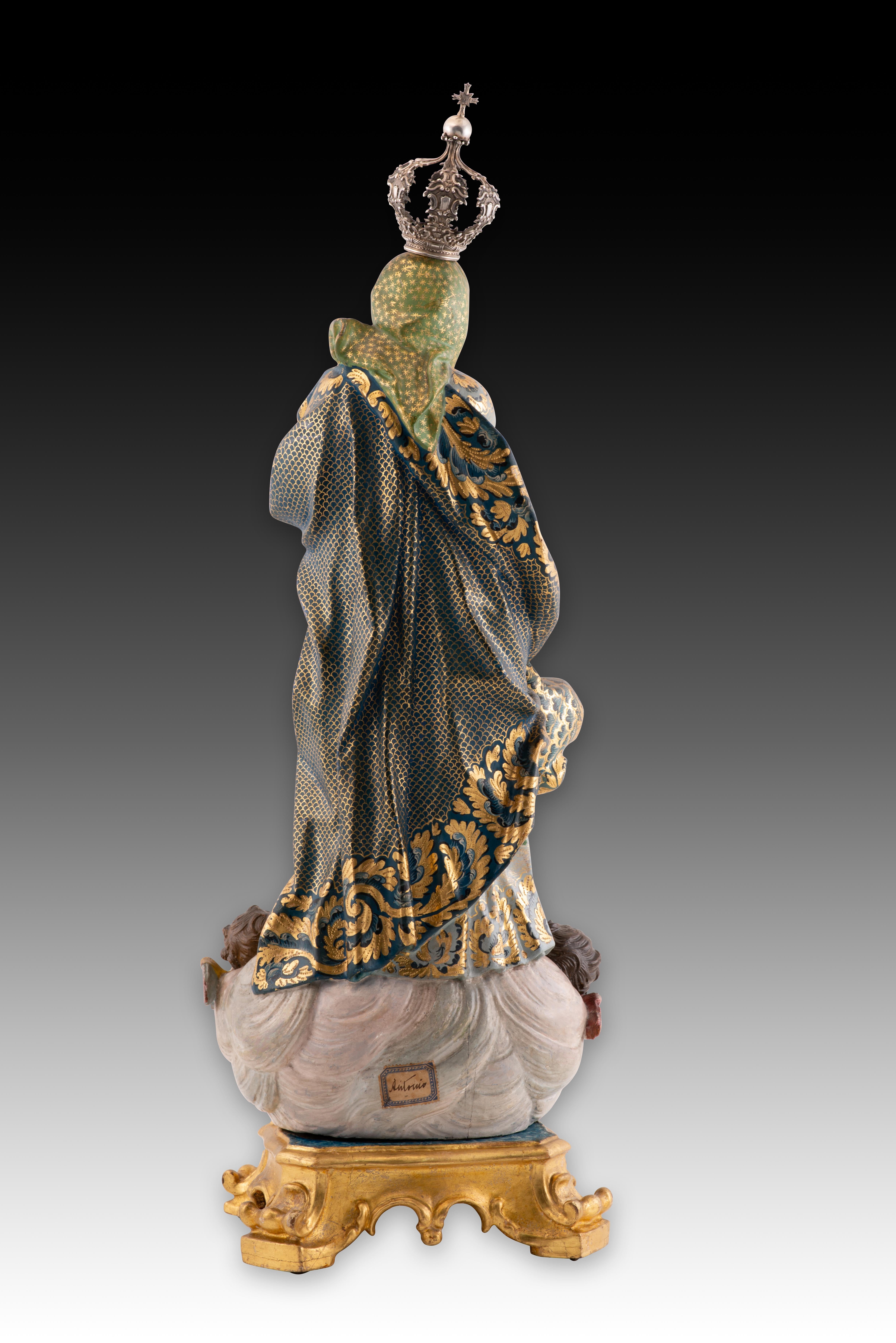 XVIIIe siècle et antérieur Immaculée Conception. Bois, verre, argent. École portugaise, 18e siècle. en vente