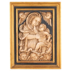 Virgin and Child. Carved alabaster. Attributed to PARDO, Gregorio (1513-1552).