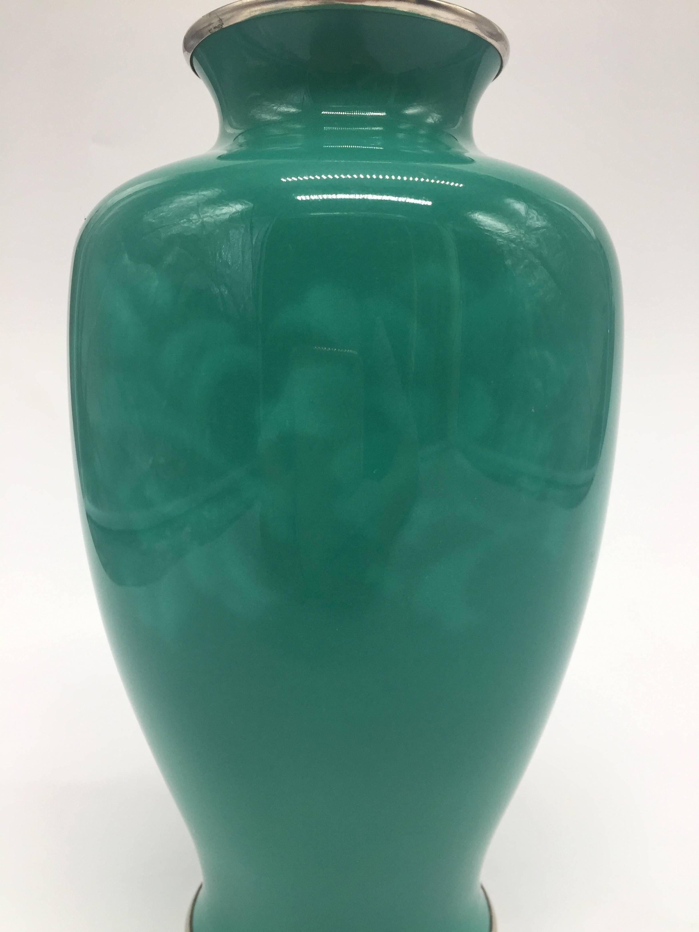 Ando Jubei Green Celadon Wireless Cloisonné Vase, Signed, Vase 1 In Excellent Condition In Somis, CA