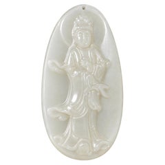 Pendentif en jade blanc représentant Guan Yin, sculpté à la main, grand format, 2,5 pouces