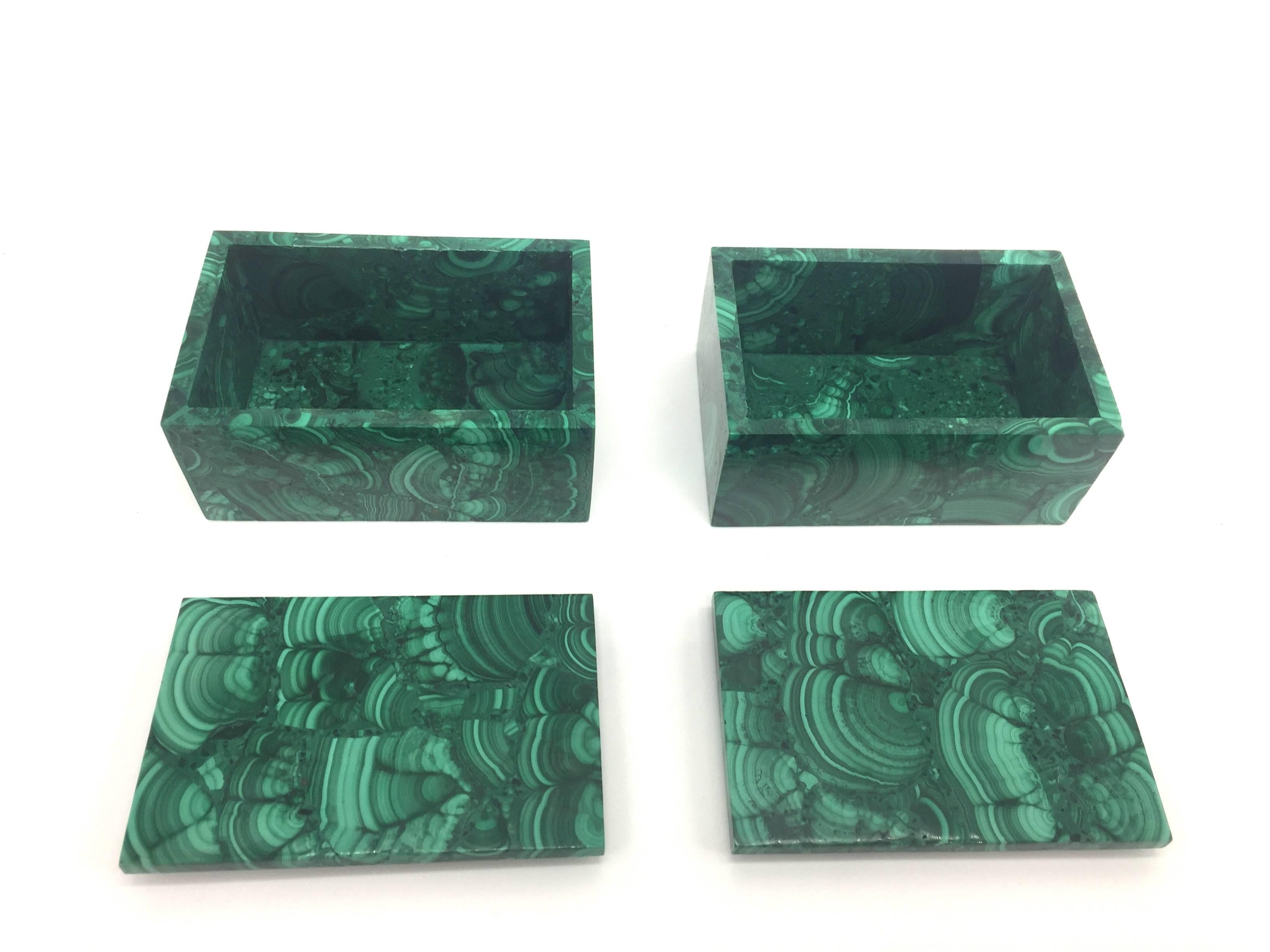 Pair of Natural Malachite Boxes, Handcrafted Jewelry Boxes In Excellent Condition In Somis, CA