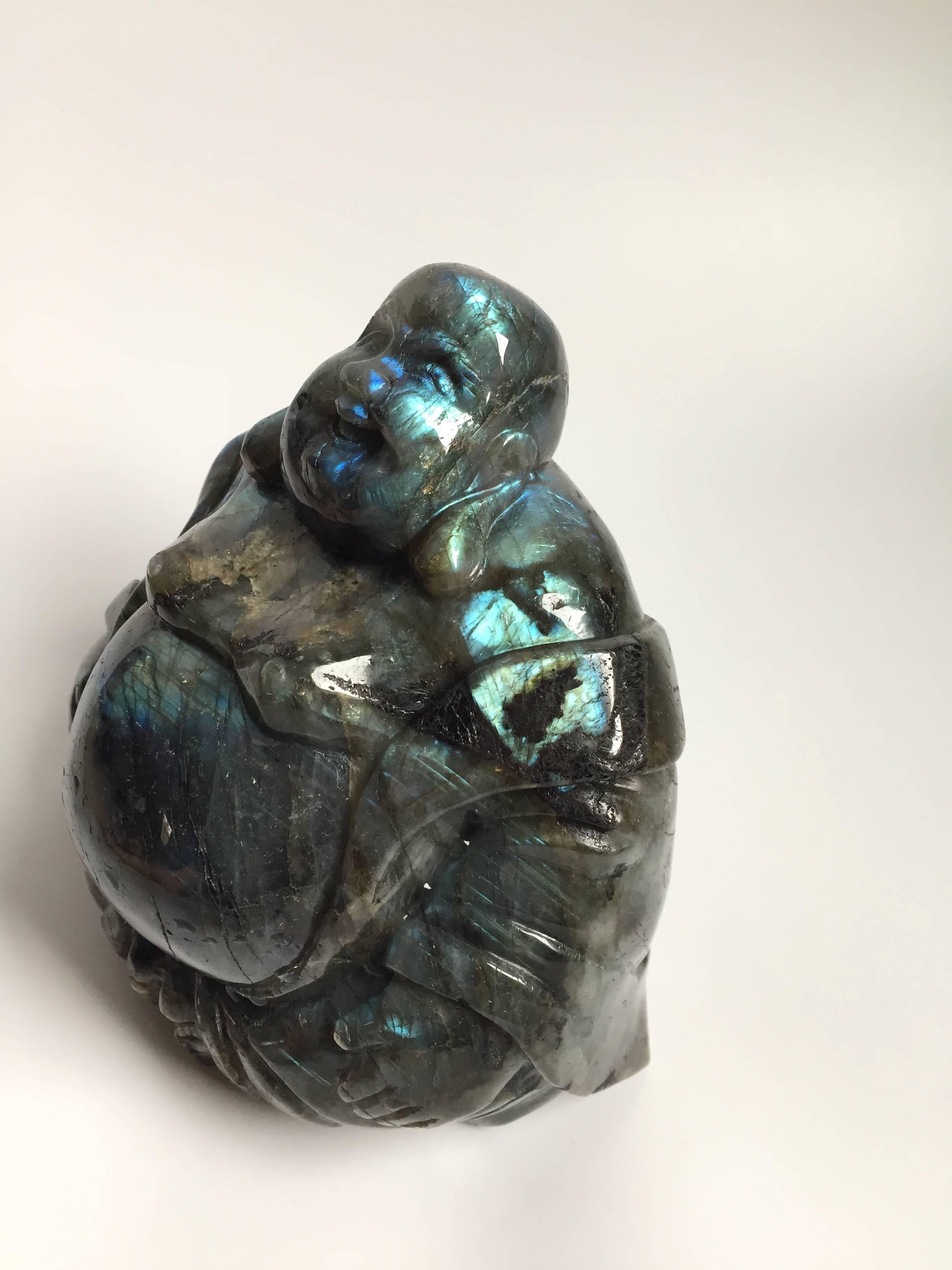 Chinois Pierre précieuse Happy Buddha Labradorite en vente