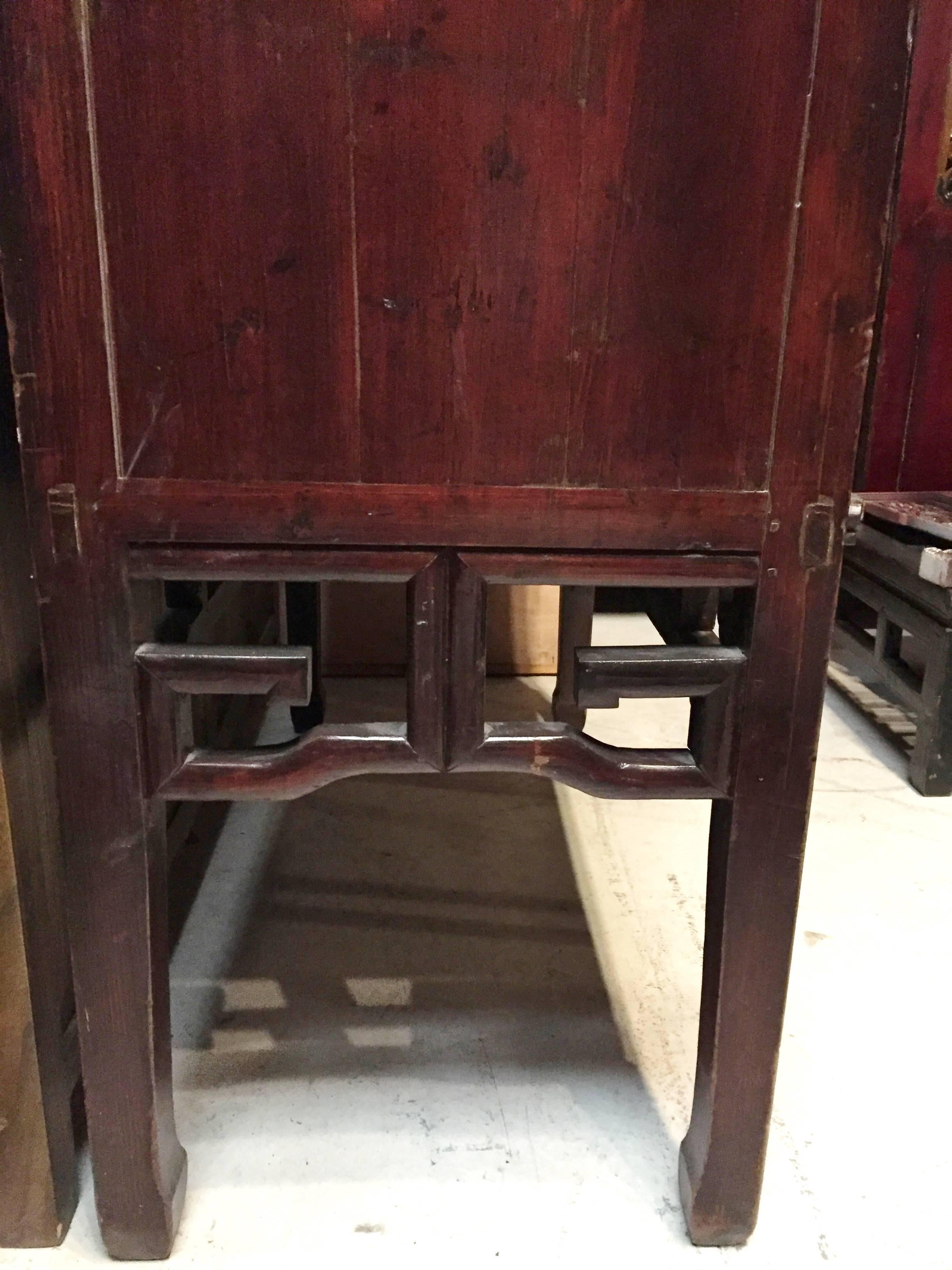 Chinese Antique Cabinet with Mother-of-Pearl Inlay 5