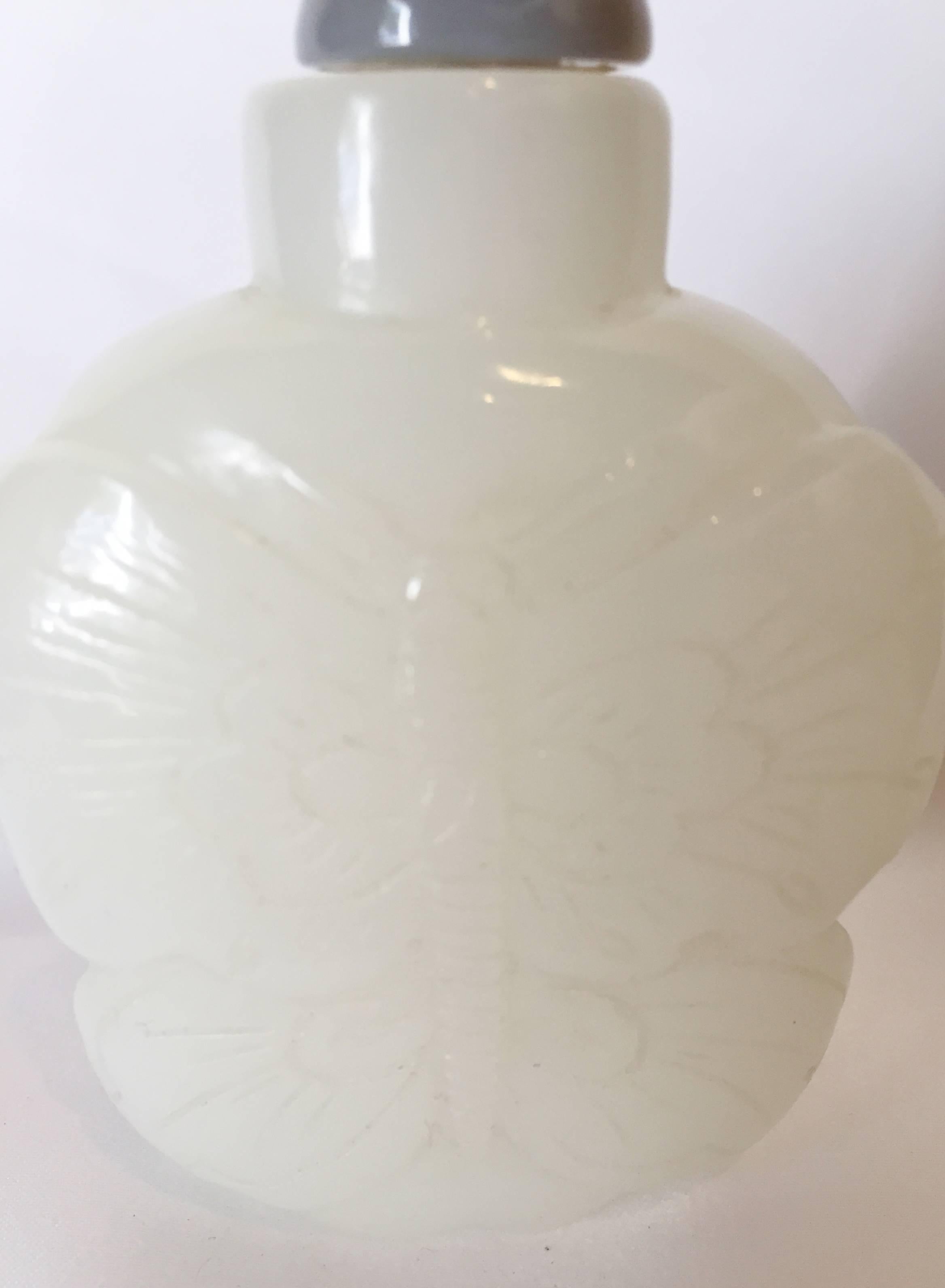 White Jade Snuff Bottle, He Tian Region 3
