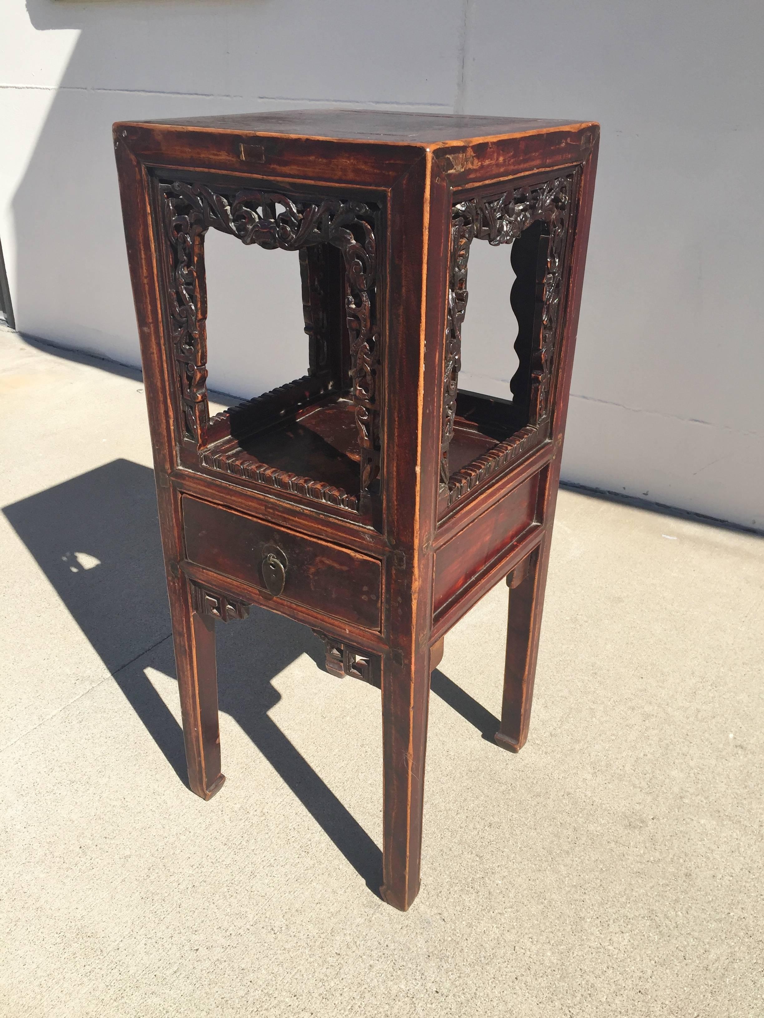 Chinois Table d'appoint chinoise ancienne en vente