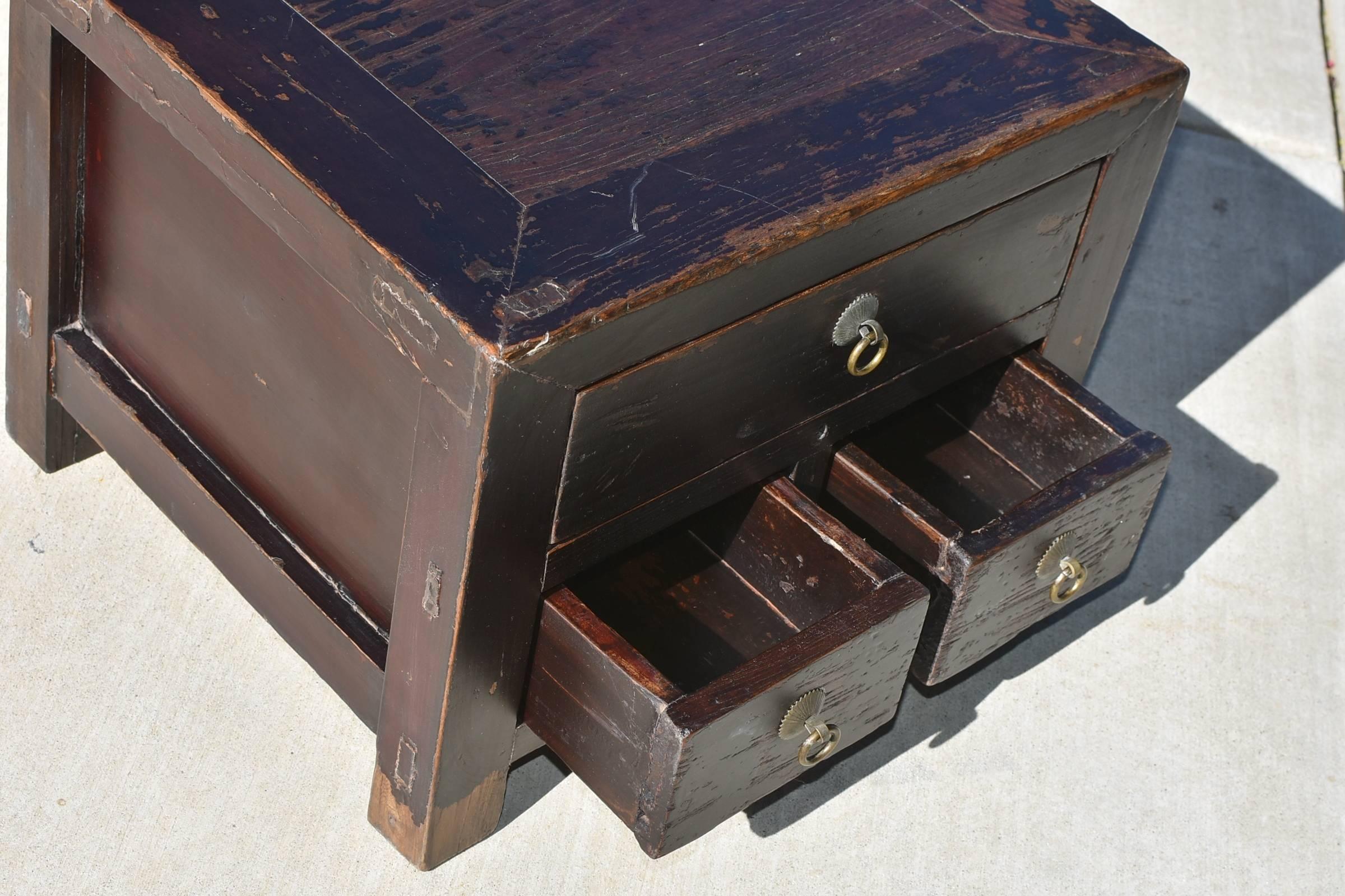 Small Antique Chest with Three Drawers 1