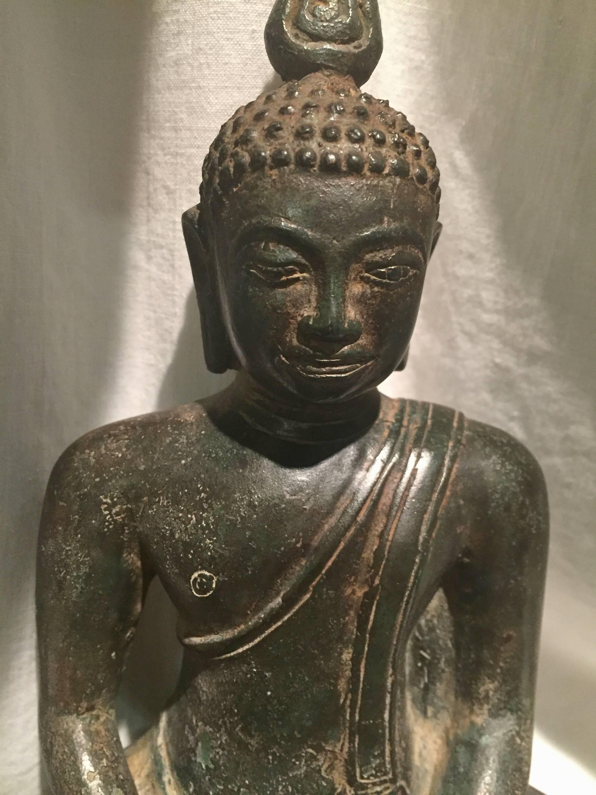 Antiker srilankischer Buddha aus Kandy-Bronze (Sri-lankisch)