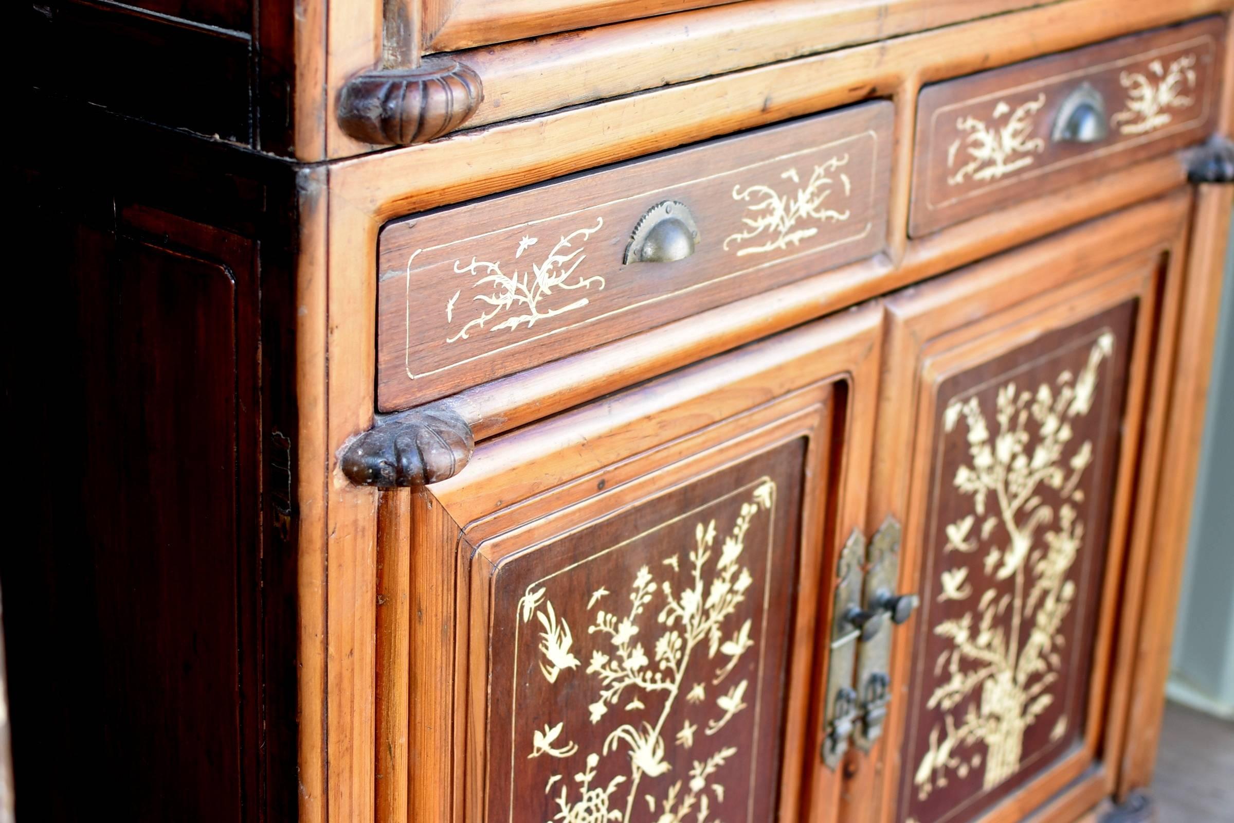 Antique Bone Inlaid Cabinet Chinese Glass Curio For Sale 2