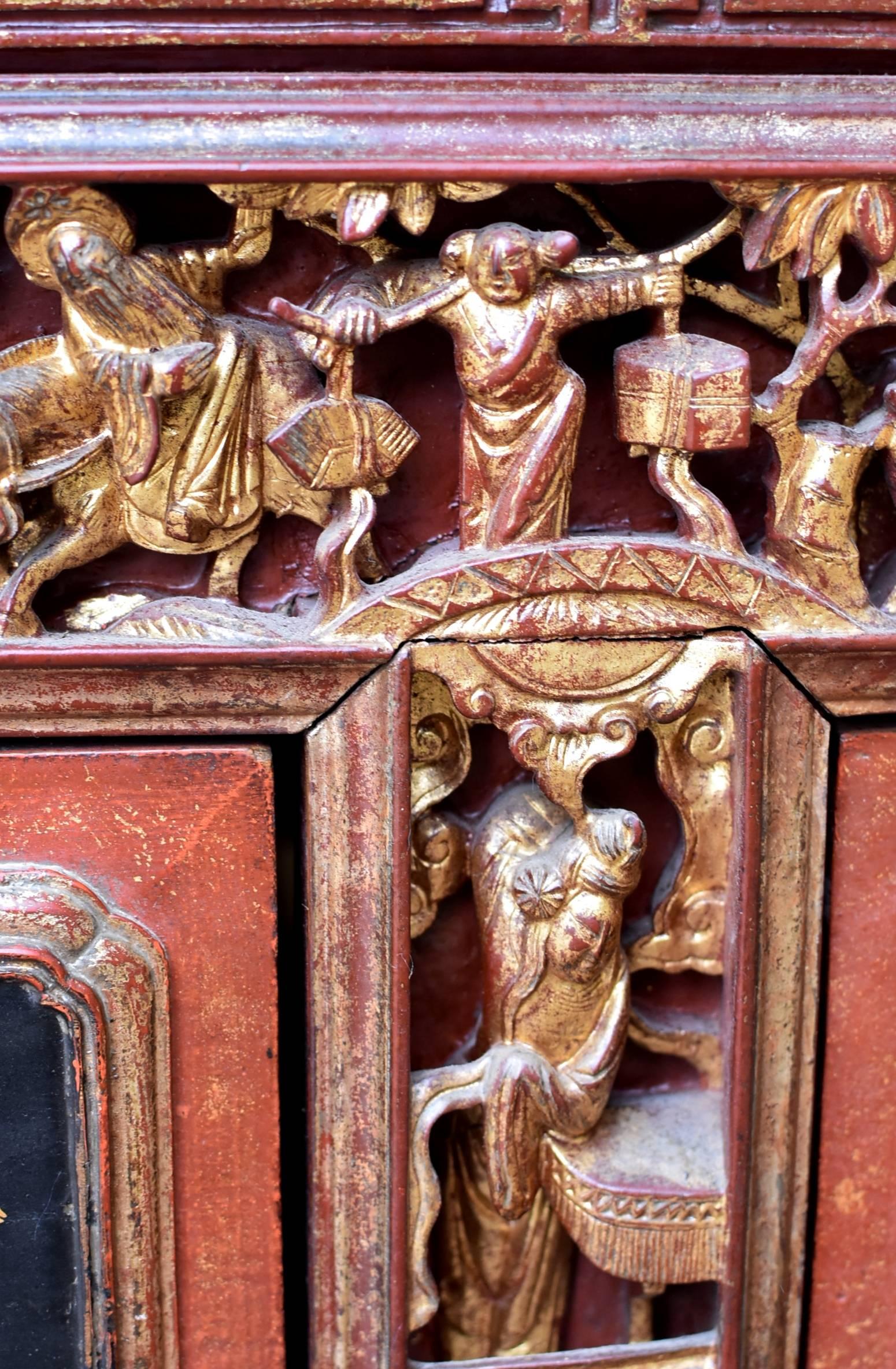 Antique Red Gilded Carved Scholar's Cabinet For Sale 2