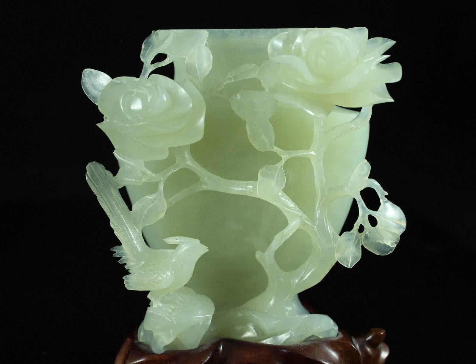 Jade Serpentine Vase with Birds and Roses In Excellent Condition In Somis, CA