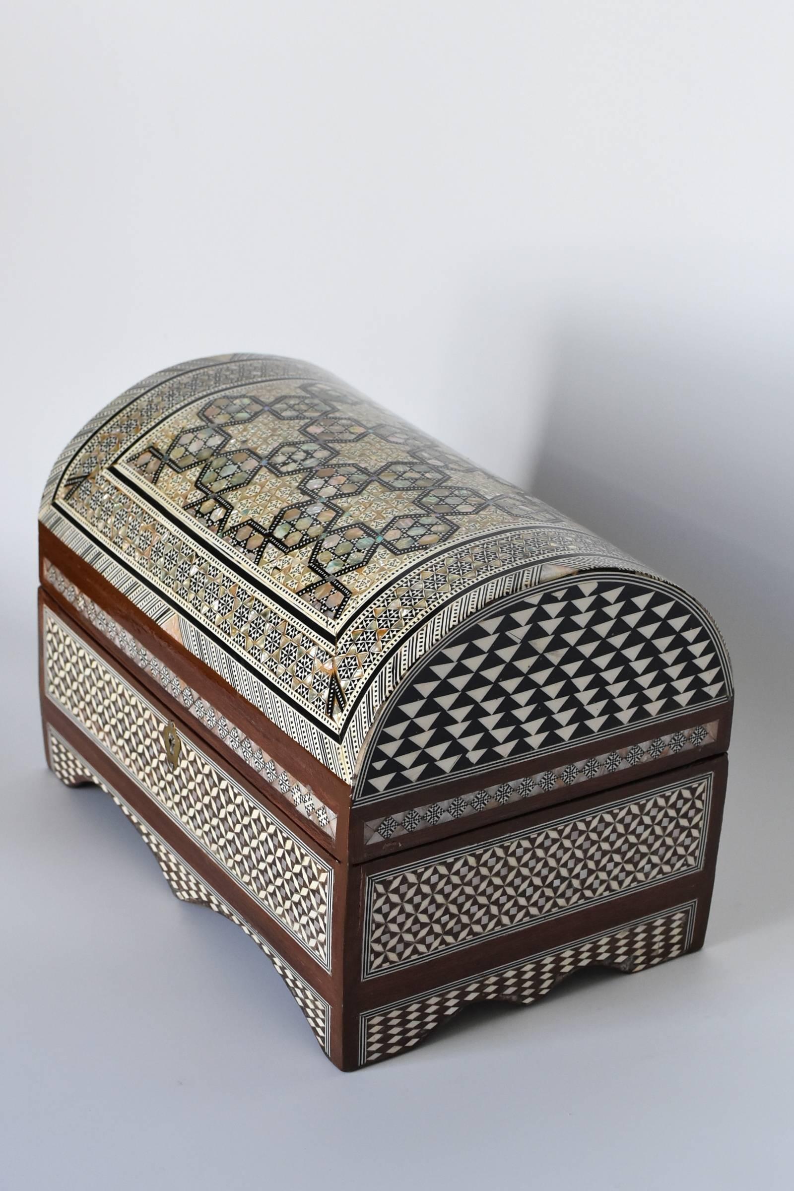 Inlay Mother-of-pearl Inlaid Dome Jewelry Box