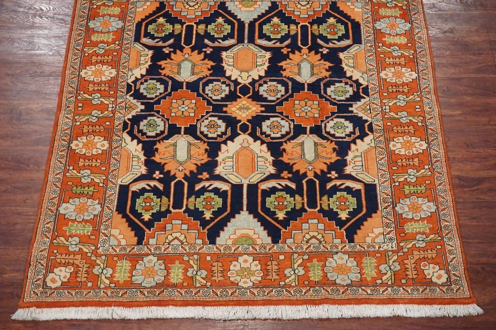 Persian Sultanabad rug

circa 1970

Measure: 6' 4