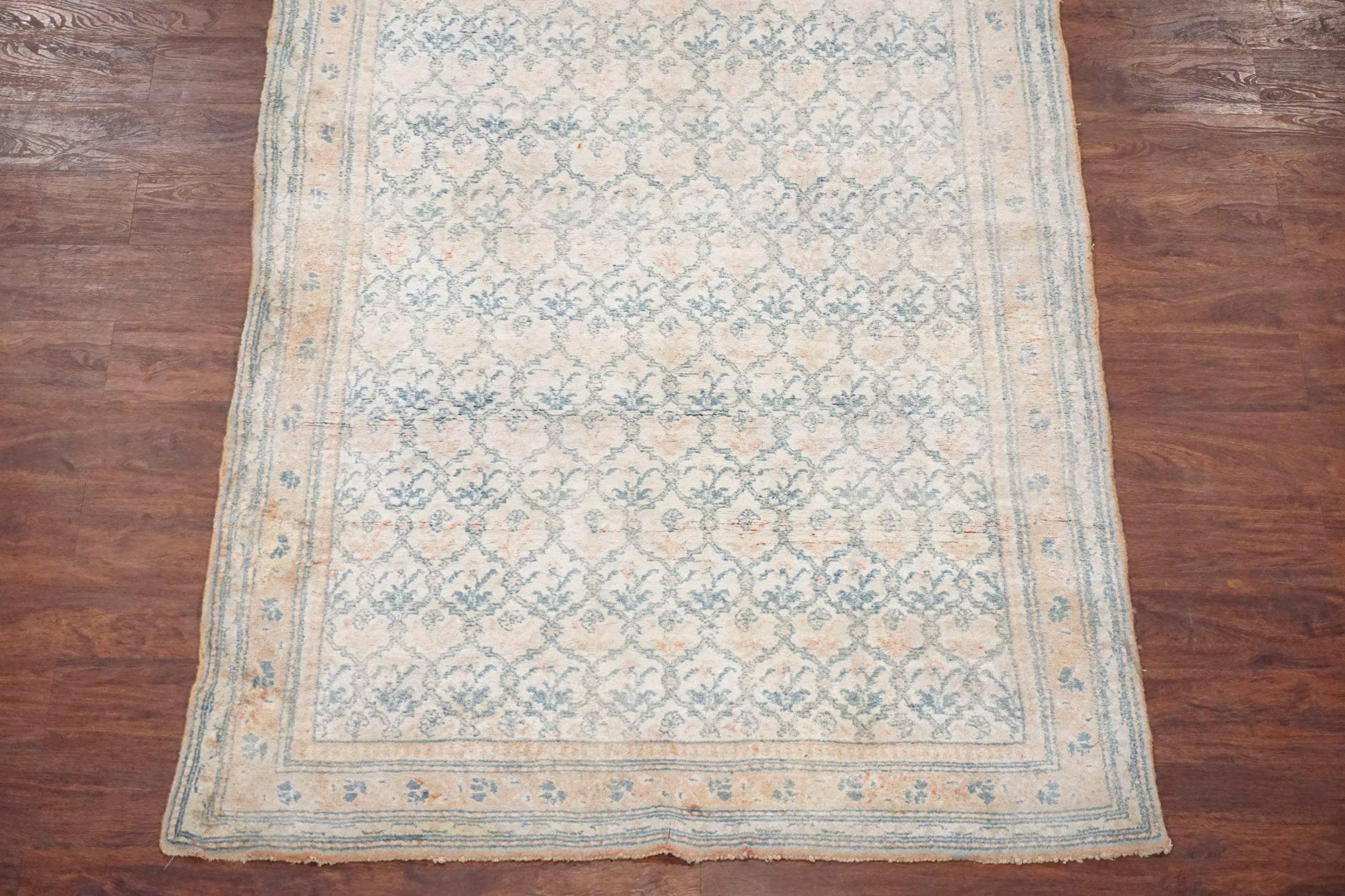Antique Indian Cotton Agra Rug, circa 1920 In Excellent Condition For Sale In Northridge, CA