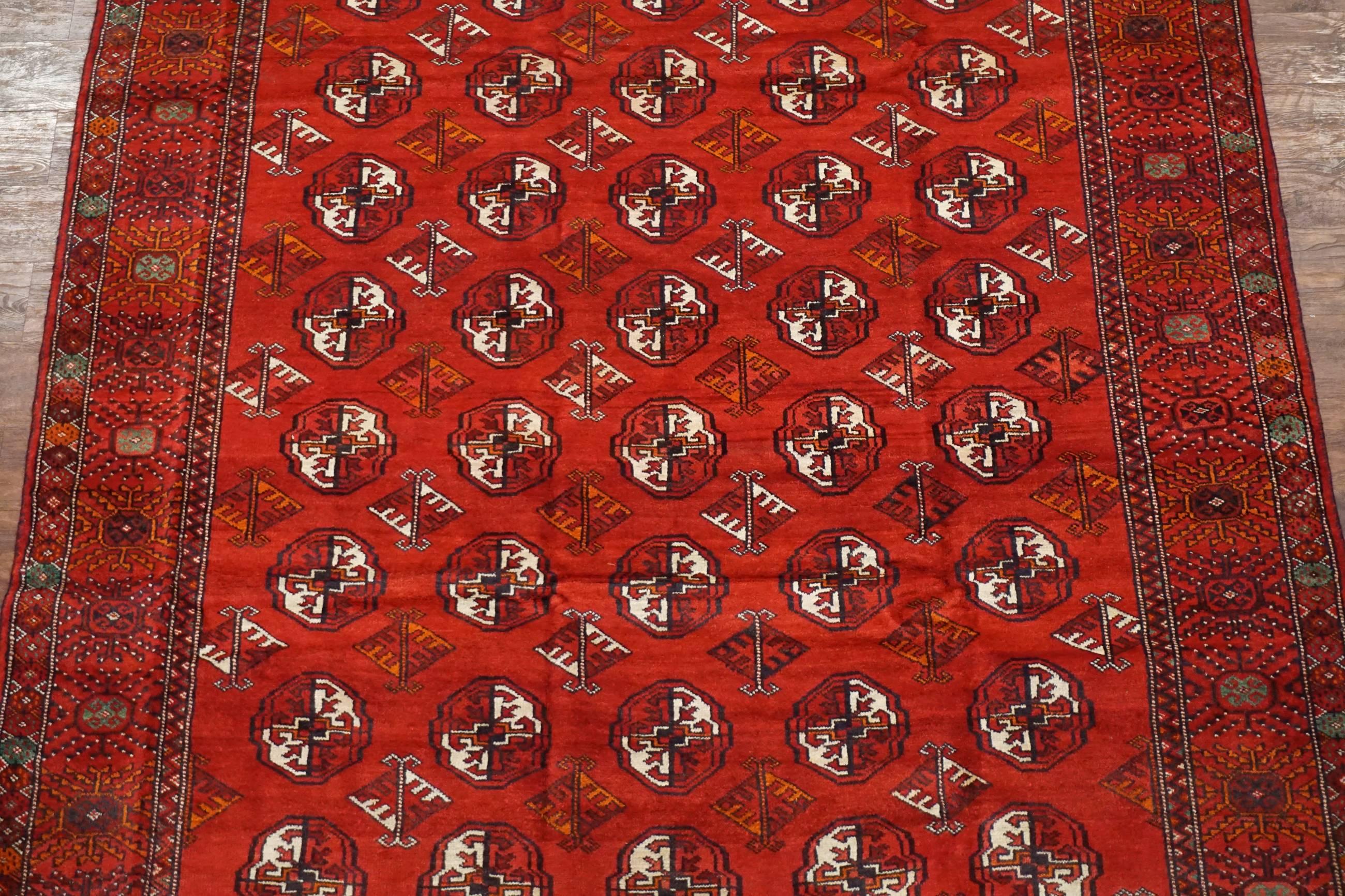 Vintage Turkoman Tekke area rug, 

circa 1970

Measures: 6' 2