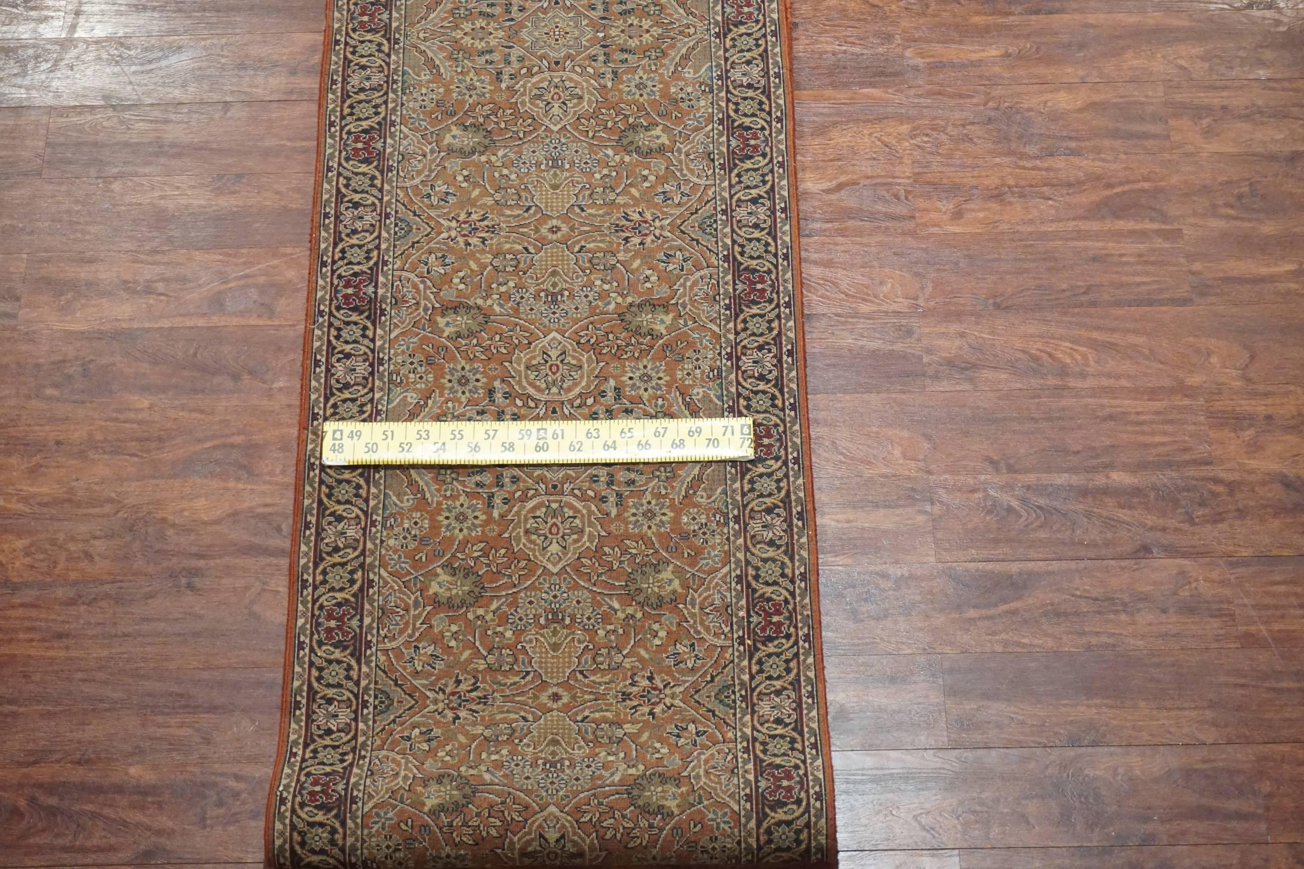 Fine Persian Sultanabad Mahal Runner In Excellent Condition For Sale In Northridge, CA
