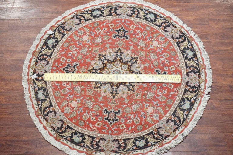 Round Wool and Silk Persian Tabriz Area Rug For Sale at 1stDibs round