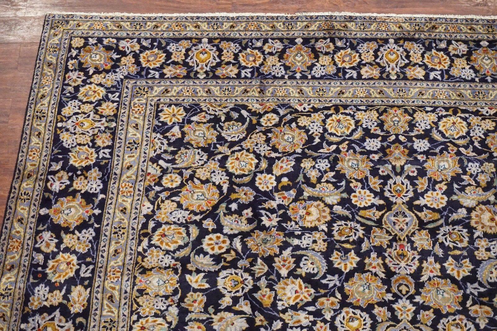Signed Blue Persian Kashan Rug, circa 1940 In Excellent Condition For Sale In Northridge, CA
