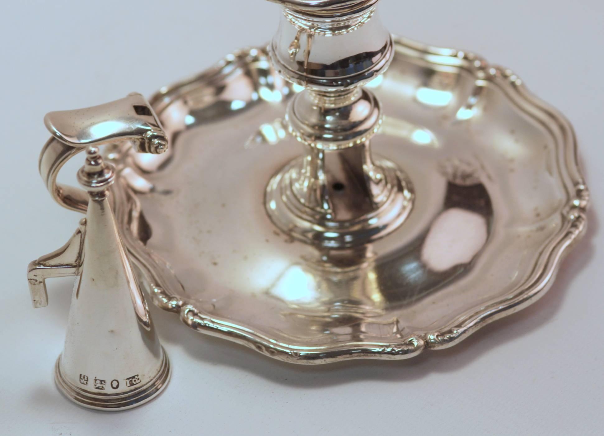 Georgian Solid Sterling Silver Chamberstick, Creswick & Co, Sheffield, 1837 In Good Condition In Braintree, GB