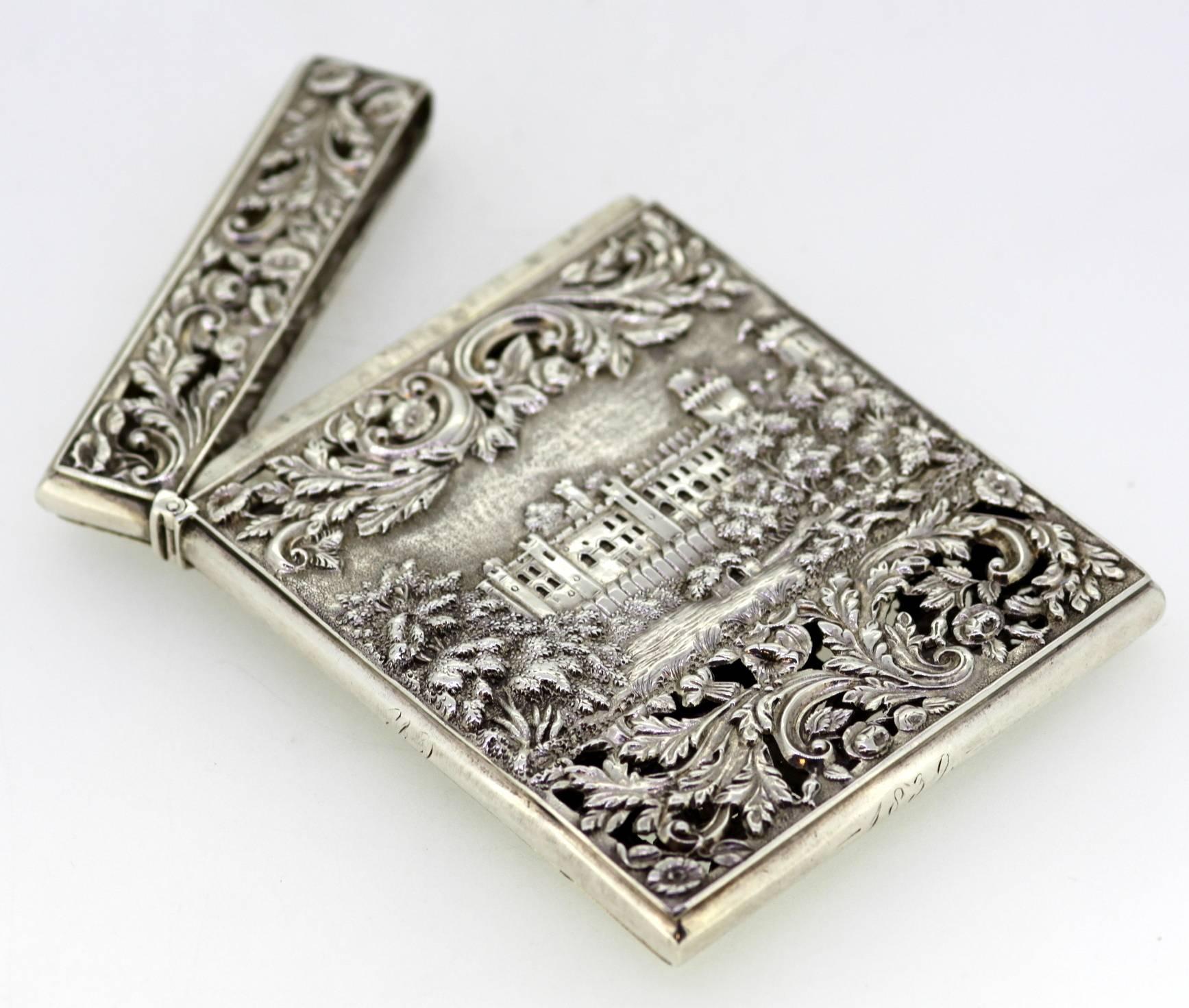 Victorian silver card case with Kenilworth castle engravings
Made in Birmingham, 1838
Maker: Nathaniel Mills
Fully hallmarked.

Dimensions - 
Size: 9.7 x 7.2 x 0.9 cm
Weight: 80 grams

Condition: General wear, overall fantastic and pleasant