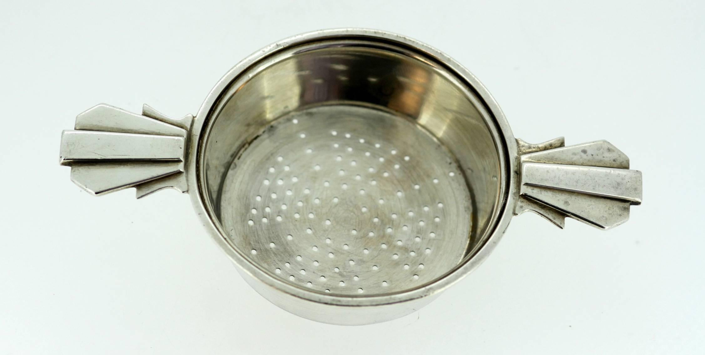 Belmont Manor & Golf Club Bermuda Silver Trophy Tea Strainer, Adie Brothers Ltd In Excellent Condition In Braintree, GB